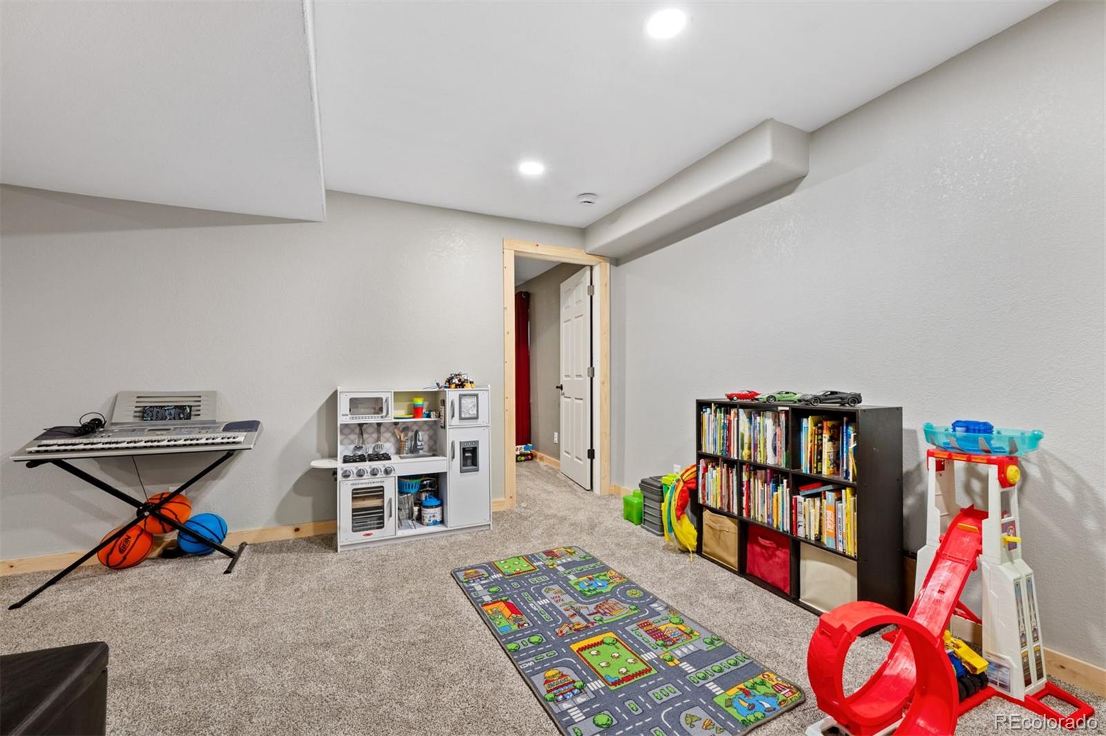 MLS Image #21 for 965 n cimarron drive,pueblo, Colorado