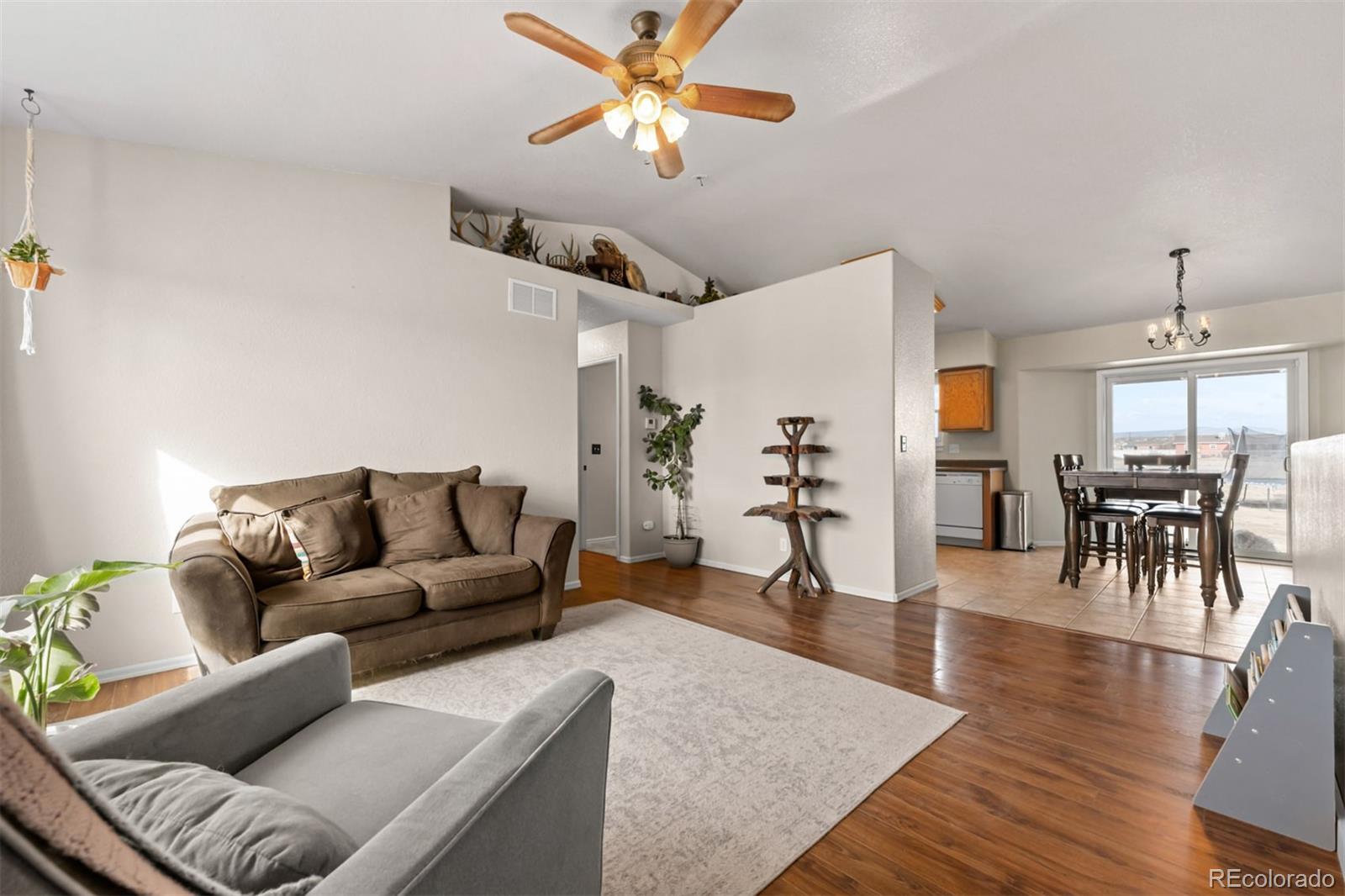 MLS Image #3 for 965 n cimarron drive,pueblo, Colorado