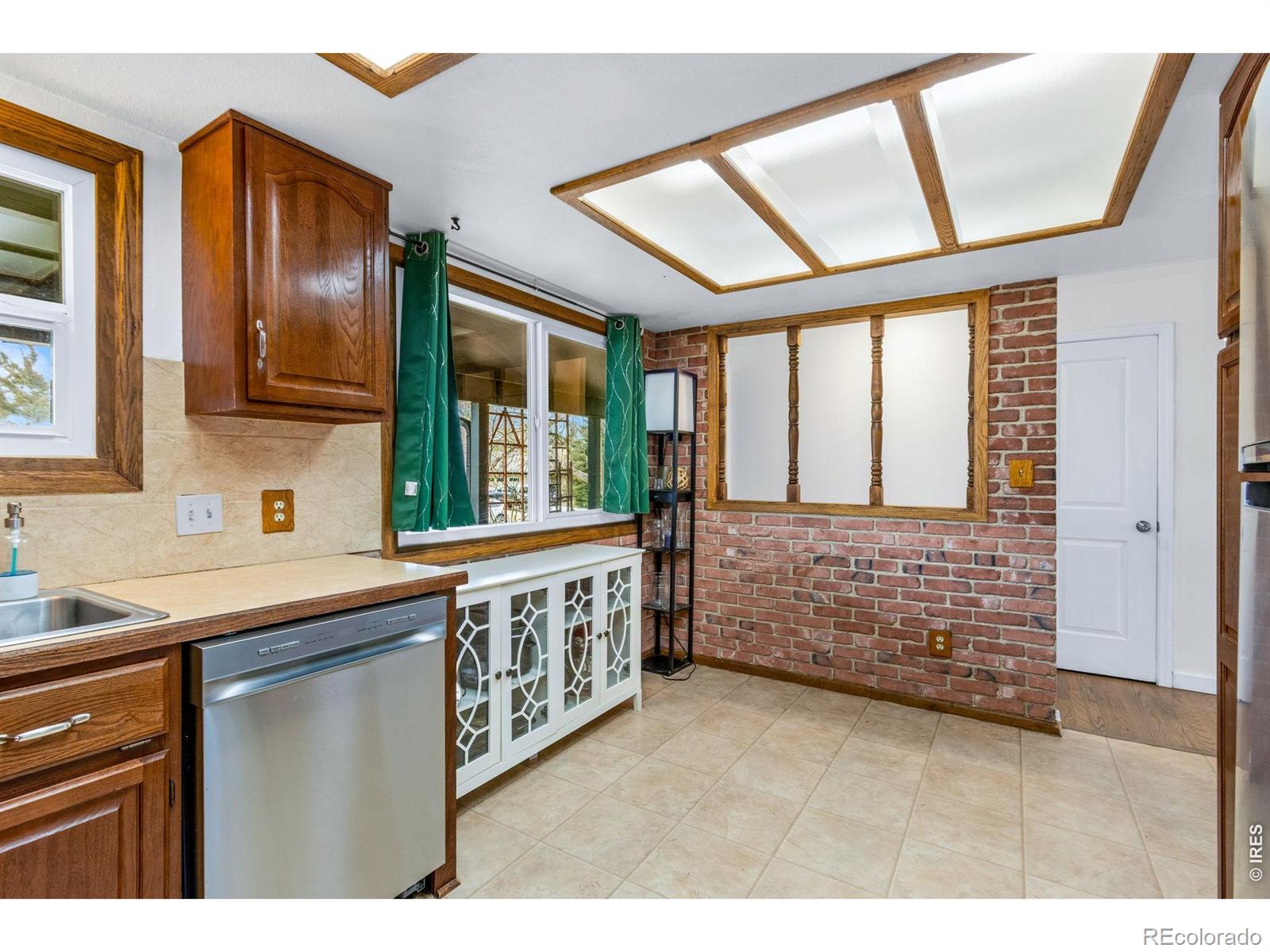 MLS Image #4 for 1045  montview road,fort collins, Colorado