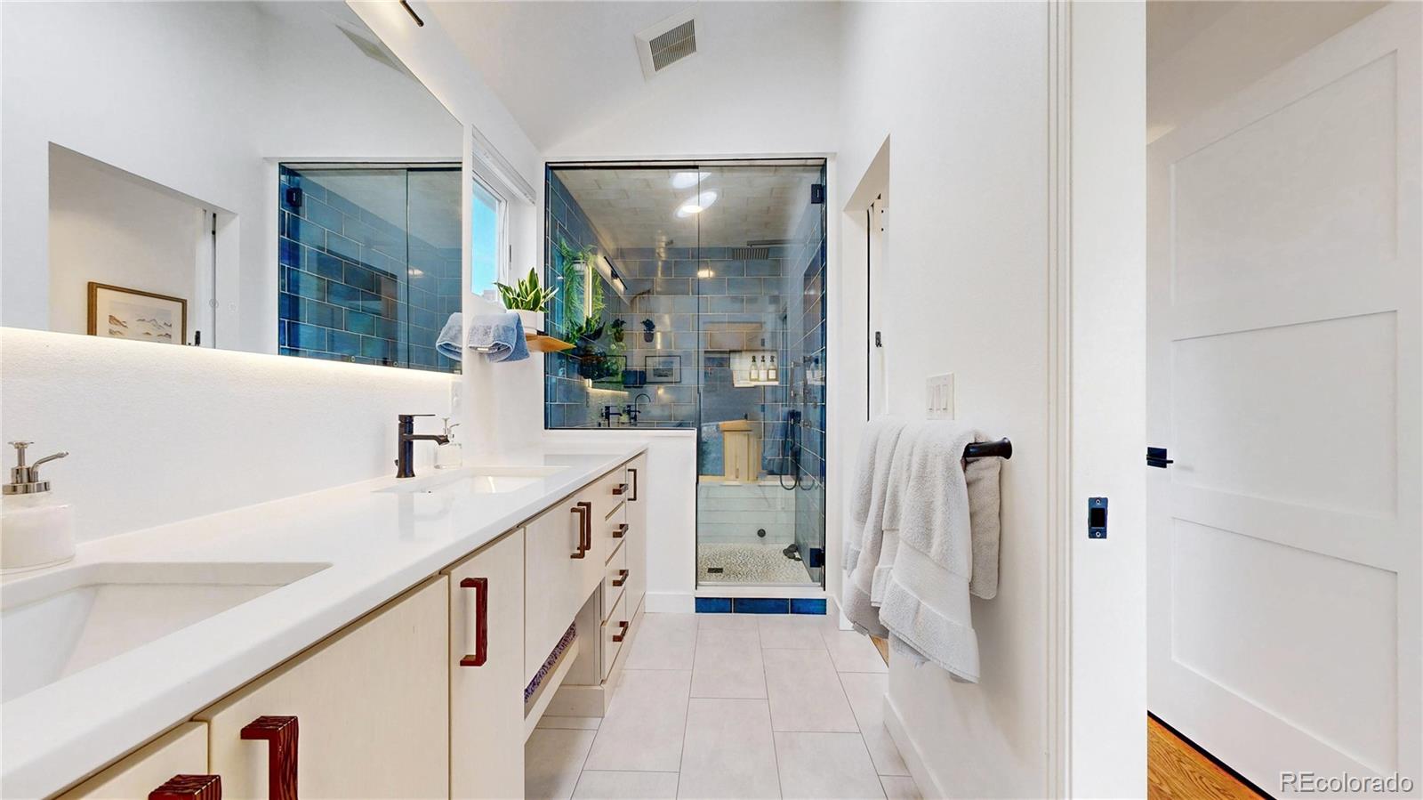MLS Image #22 for 3533 n marion street,denver, Colorado