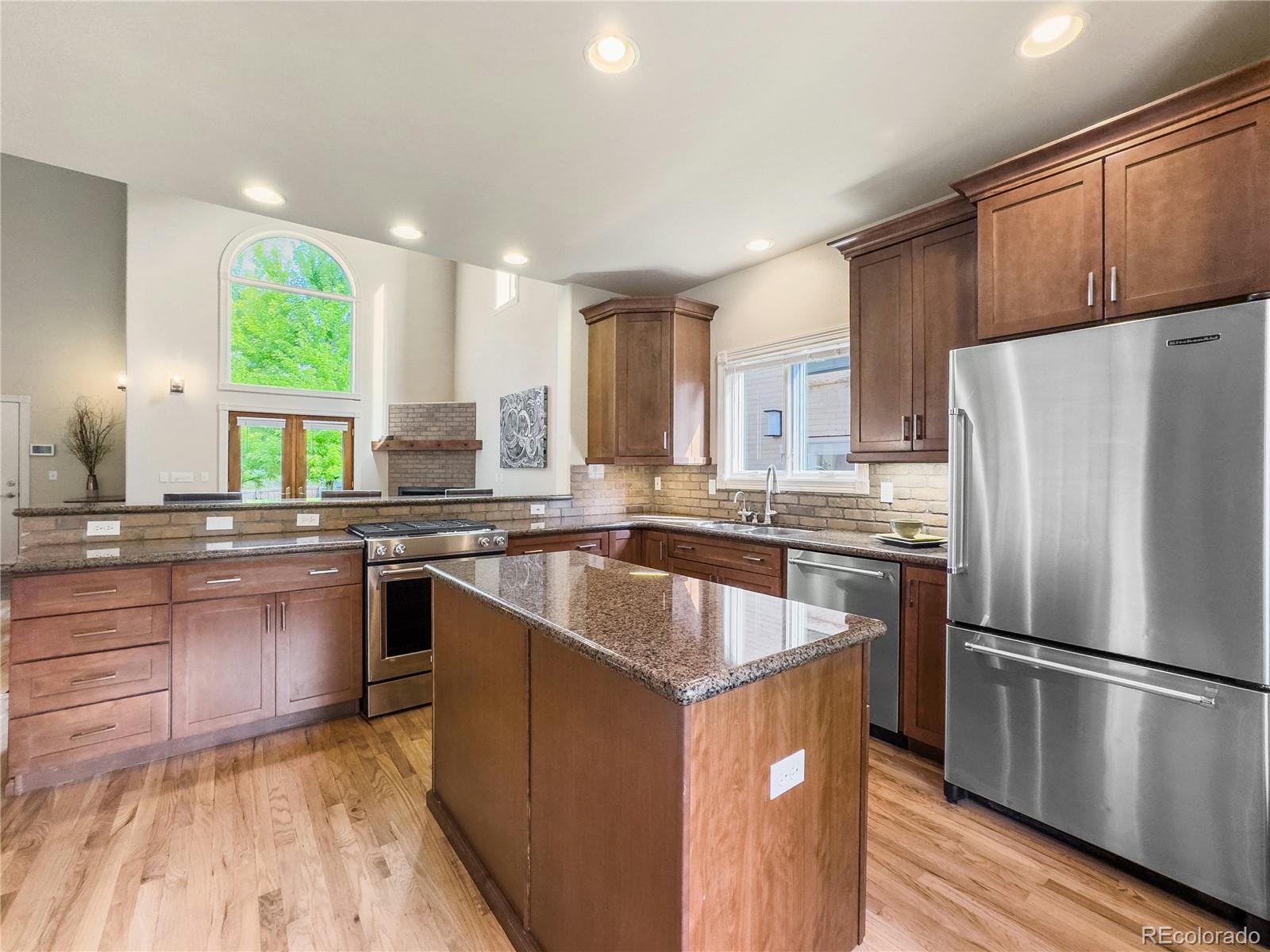 MLS Image #10 for 2050 n gaylord street,denver, Colorado