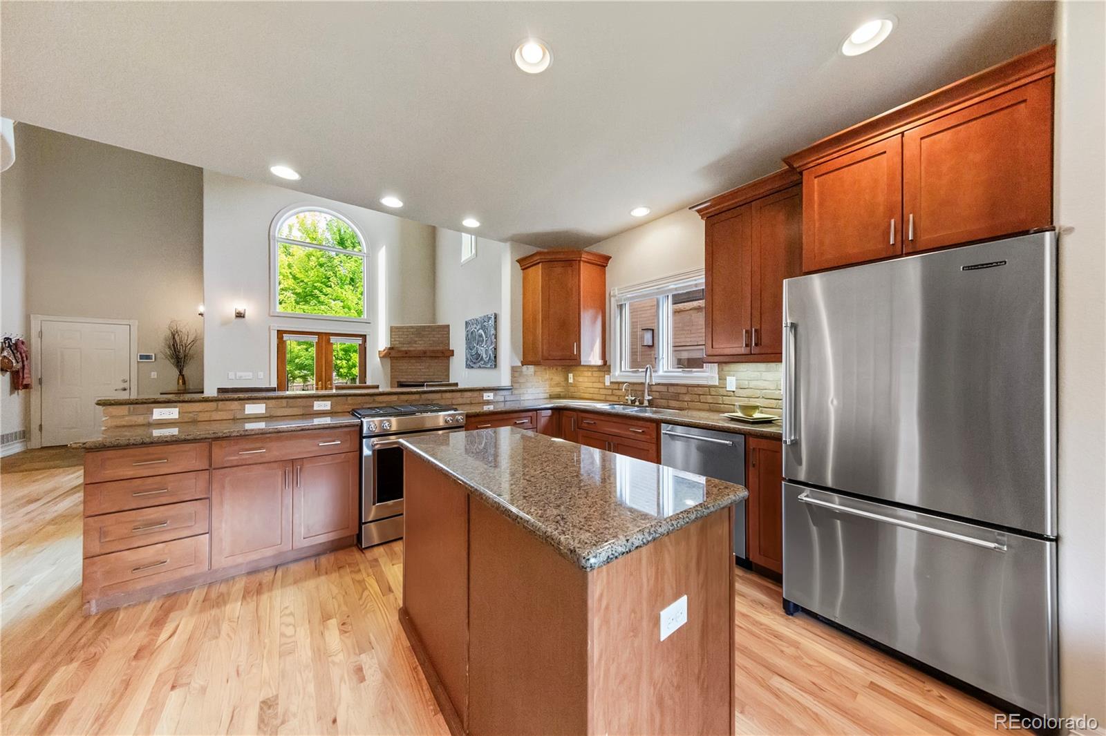 MLS Image #11 for 2050 n gaylord street,denver, Colorado
