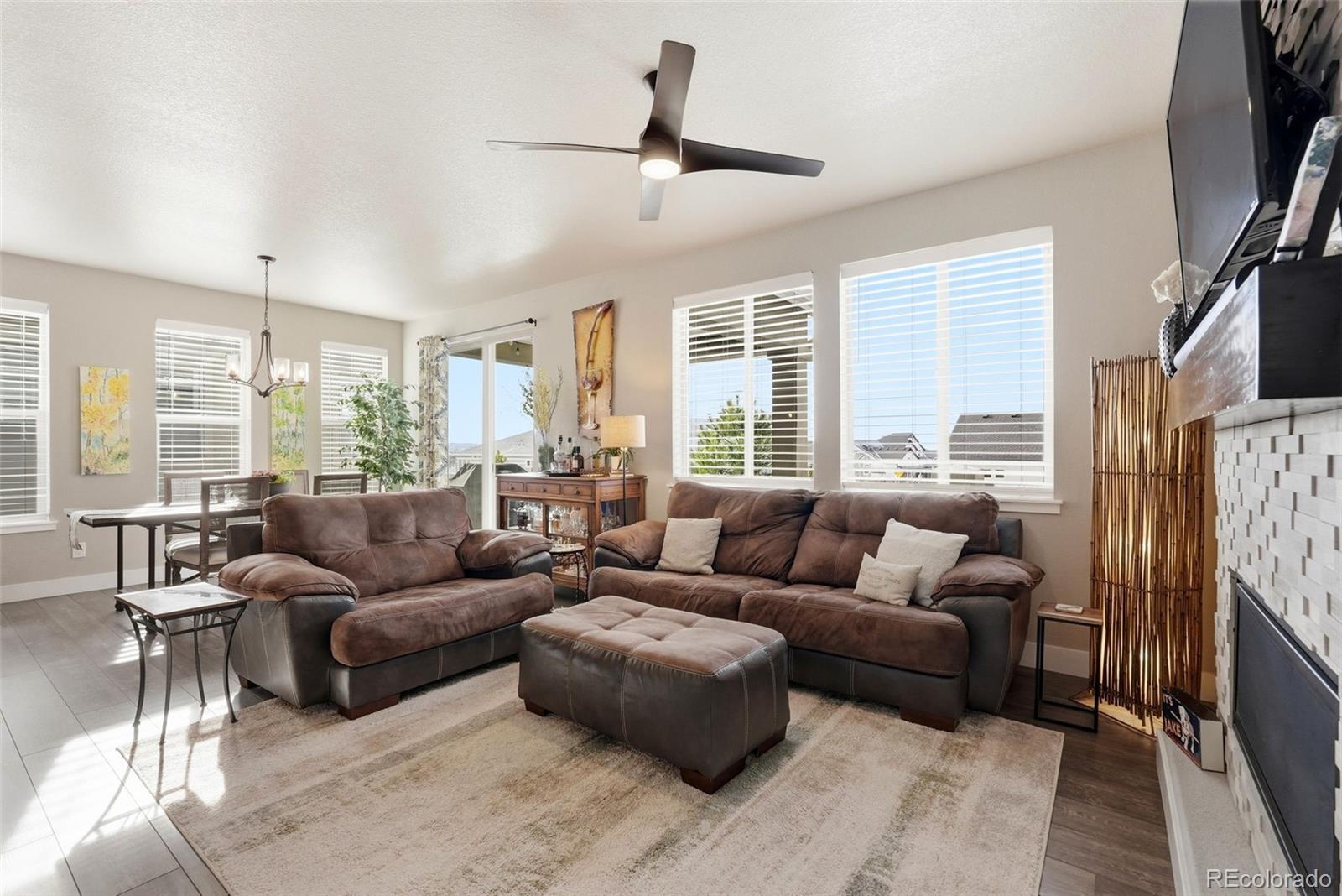 MLS Image #3 for 2055  zenato court,colorado springs, Colorado