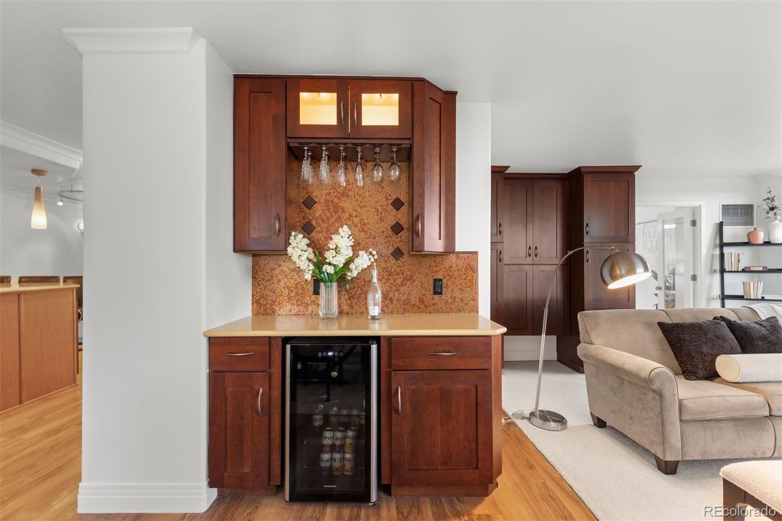 MLS Image #16 for 1625  larimer street 2307,denver, Colorado