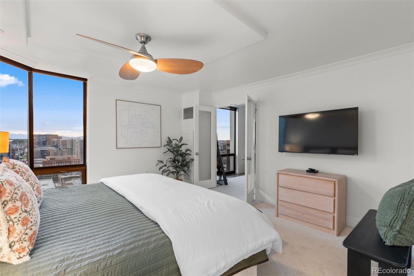 MLS Image #23 for 1625  larimer street 2307,denver, Colorado