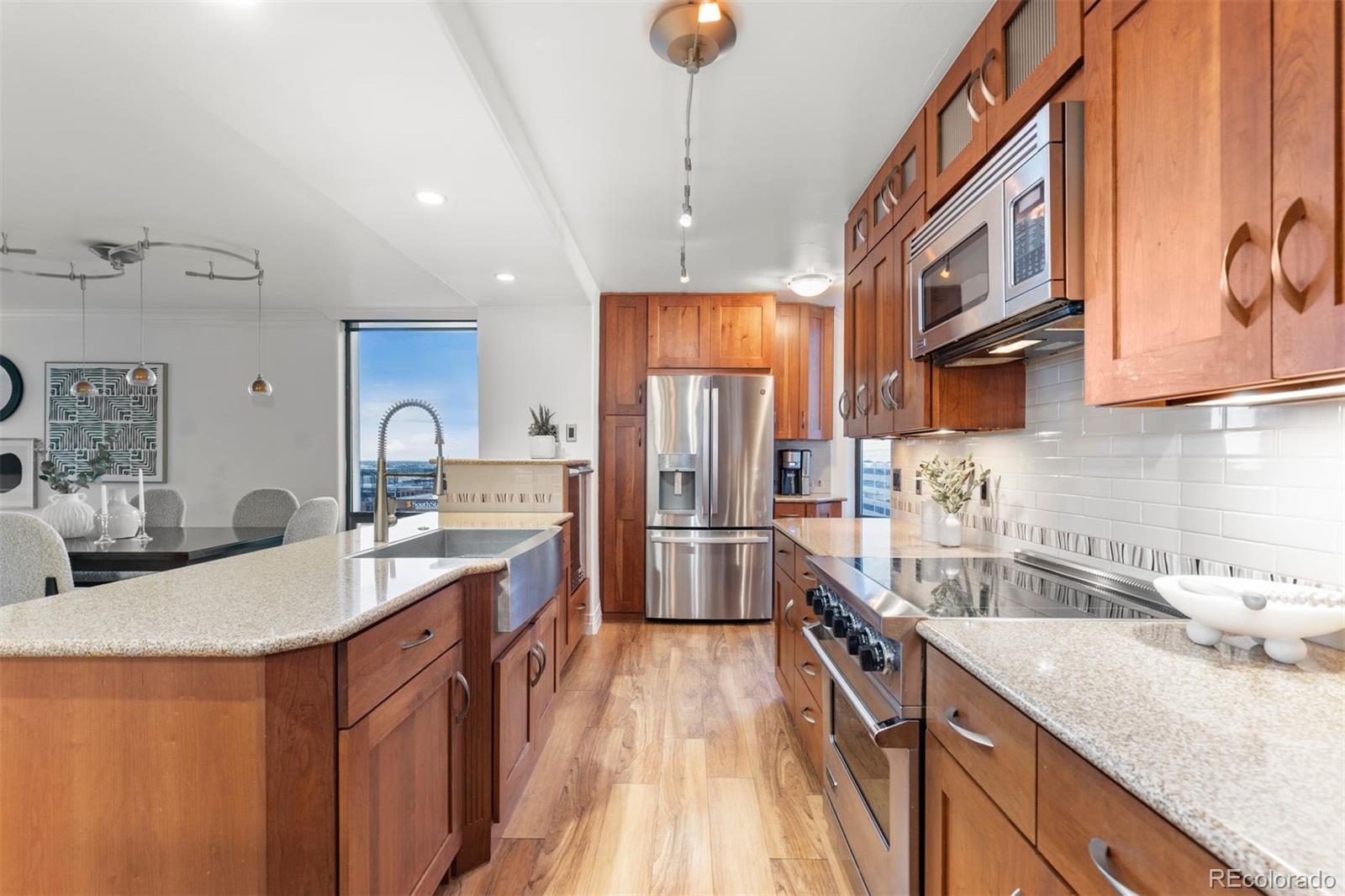 MLS Image #7 for 1625  larimer street 2307,denver, Colorado
