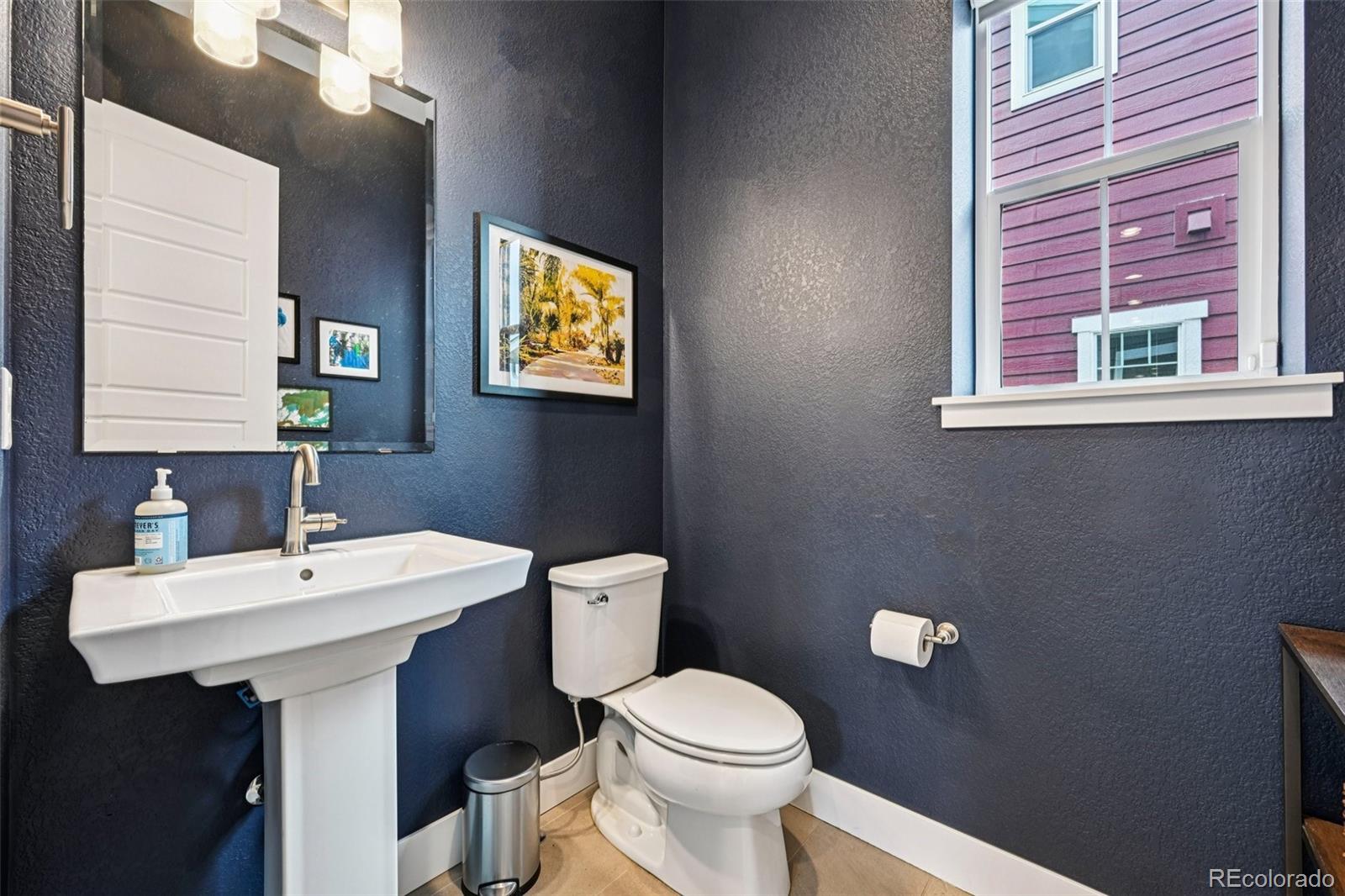 MLS Image #13 for 10352 e 63rd avenue,denver, Colorado
