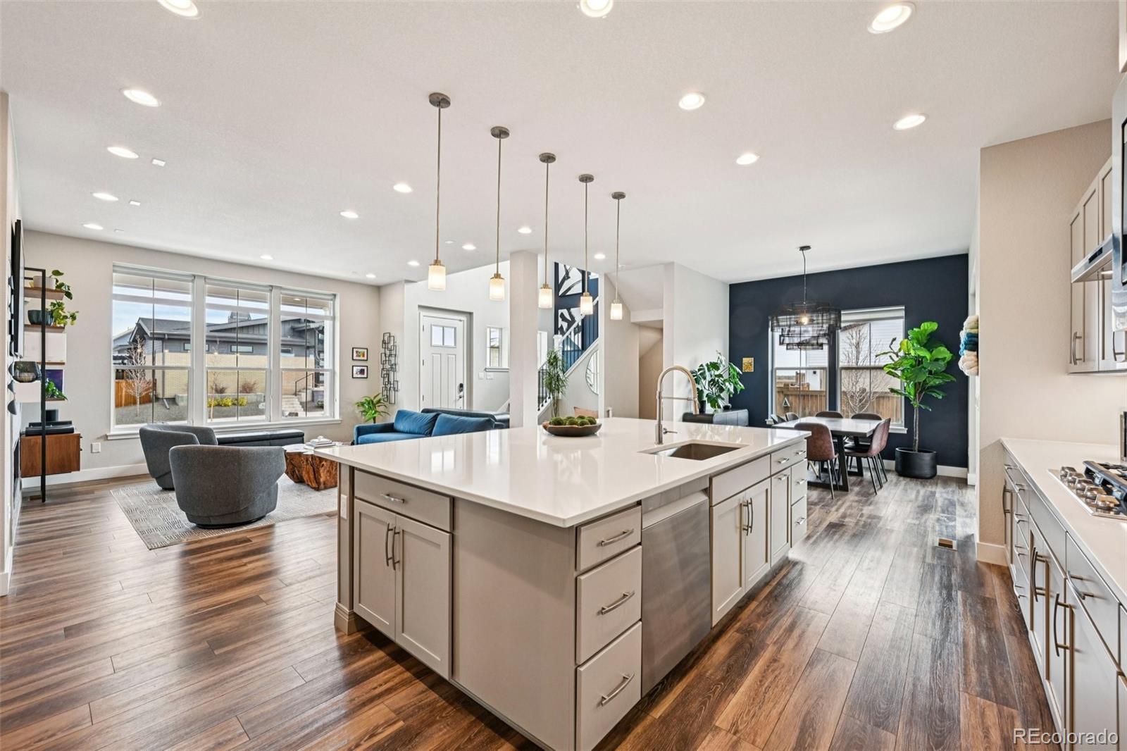 MLS Image #9 for 10352 e 63rd avenue,denver, Colorado