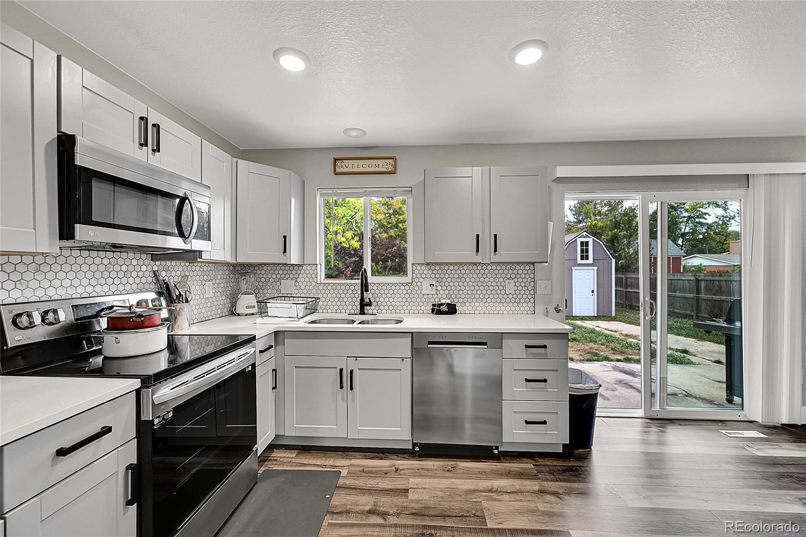 MLS Image #21 for 912 s bross street,longmont, Colorado