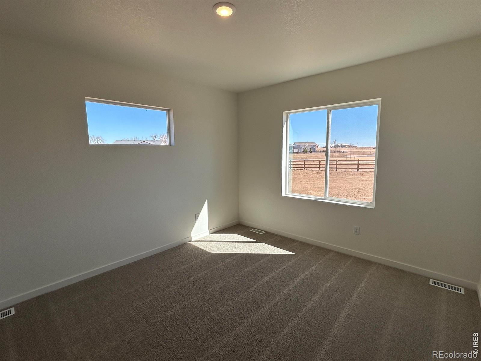 MLS Image #7 for 510  gavin court,hudson, Colorado