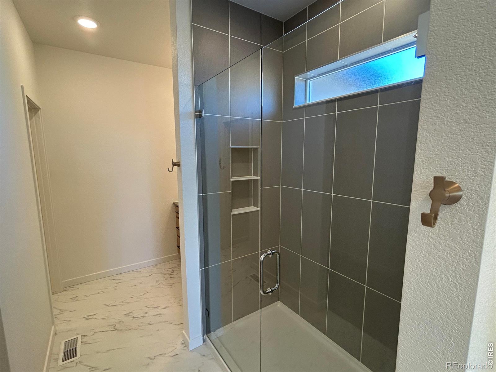MLS Image #9 for 510  gavin court,hudson, Colorado