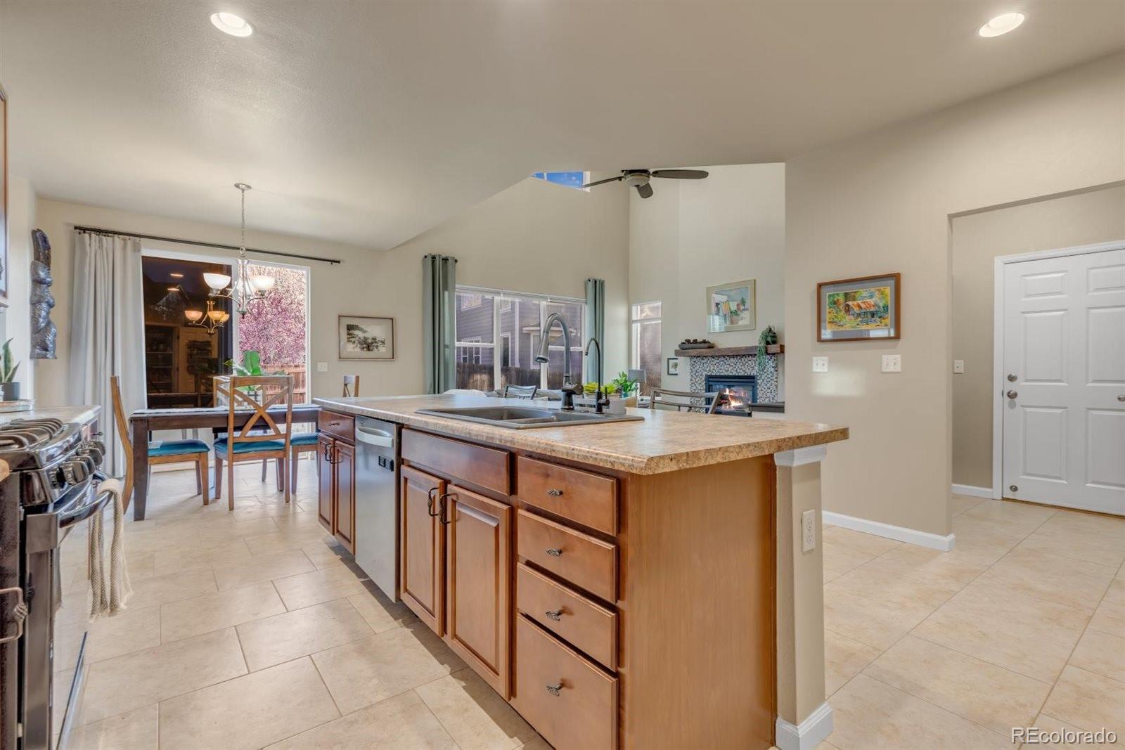 MLS Image #11 for 1984 e 167th lane,thornton, Colorado