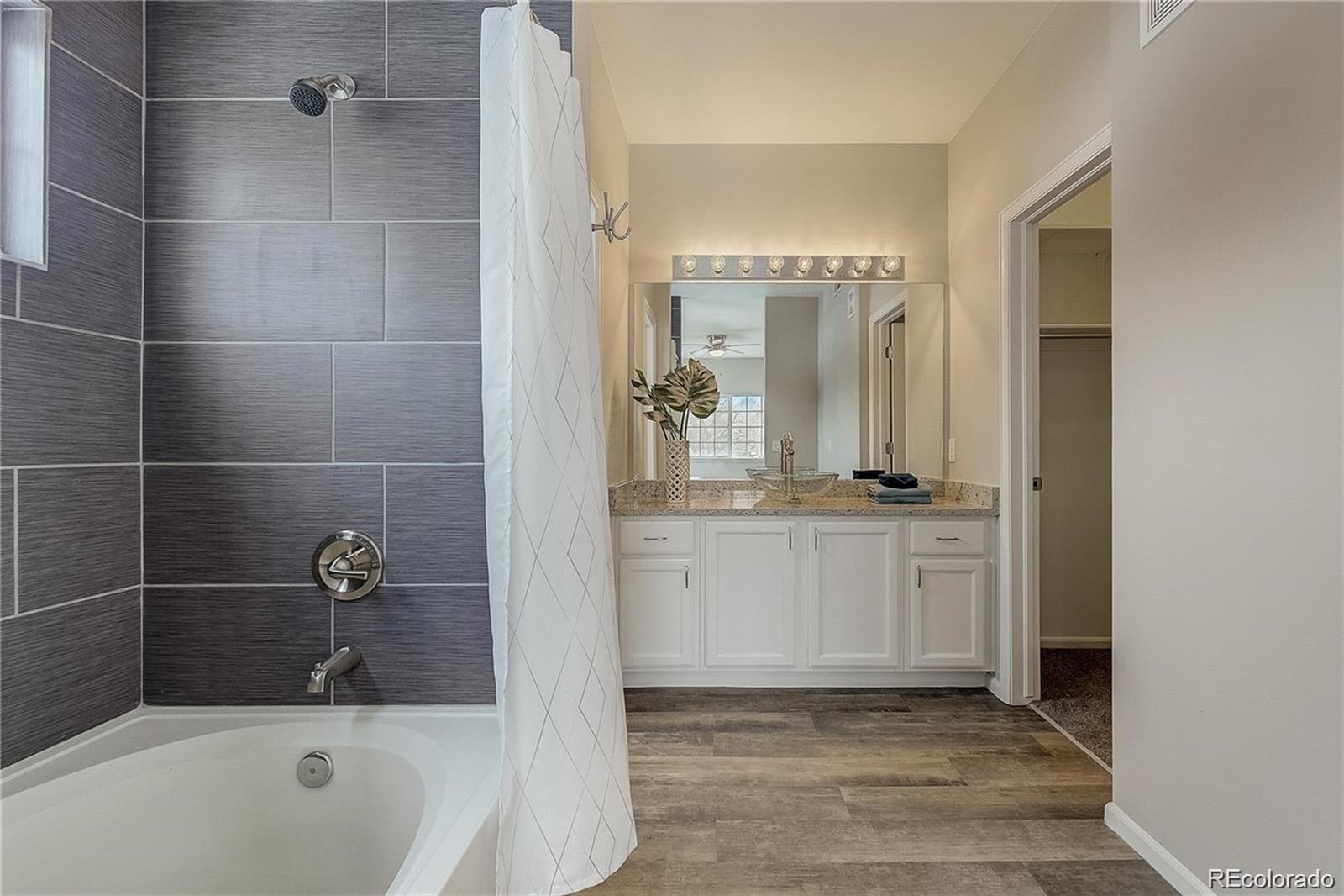 MLS Image #6 for 10784 w 63rd place 204,arvada, Colorado