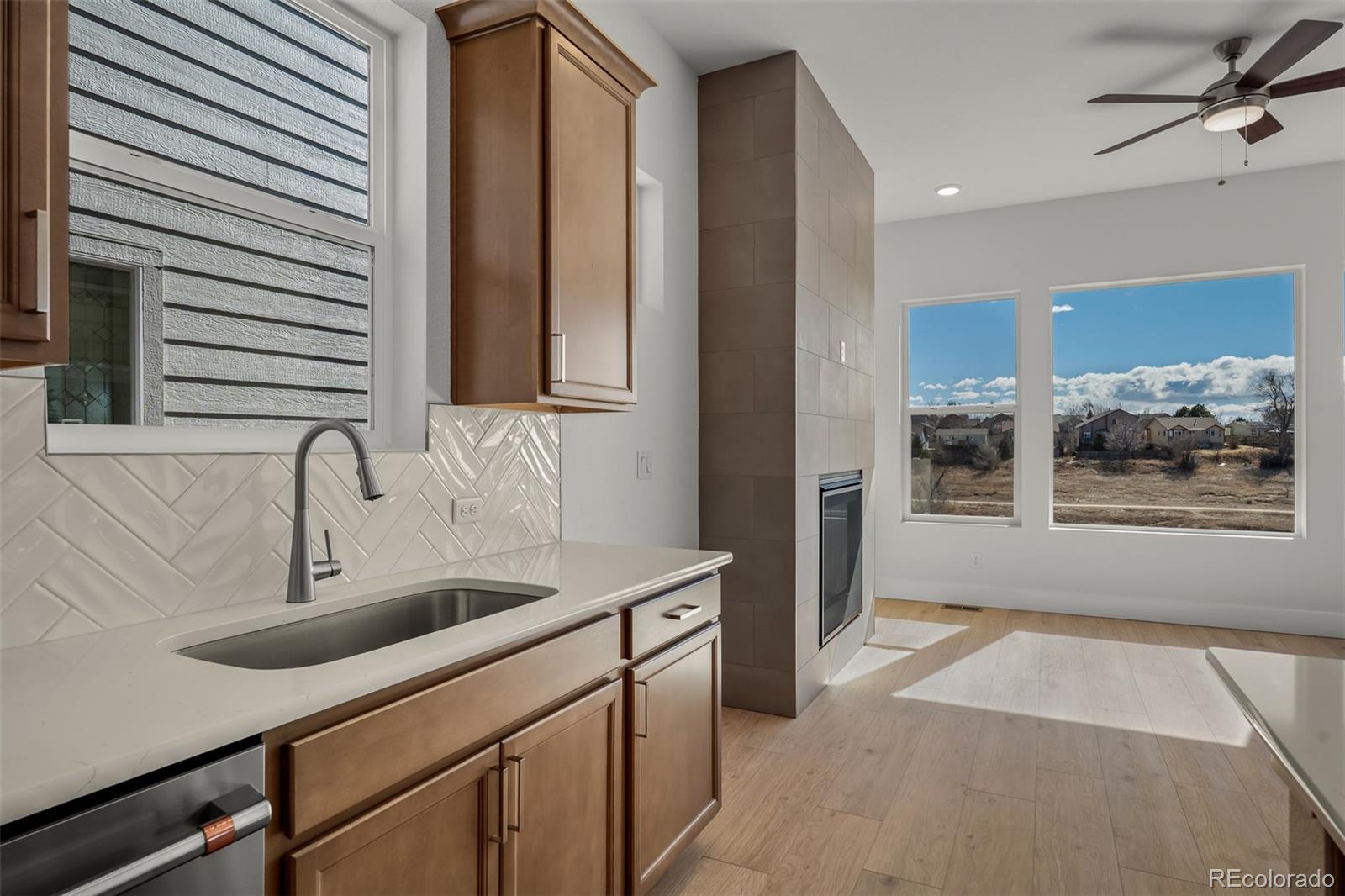 MLS Image #12 for 4515  peak crest view,colorado springs, Colorado