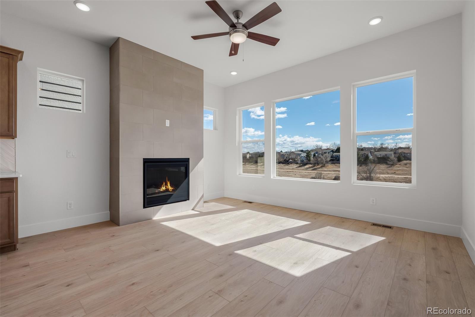 MLS Image #3 for 4515  peak crest view,colorado springs, Colorado