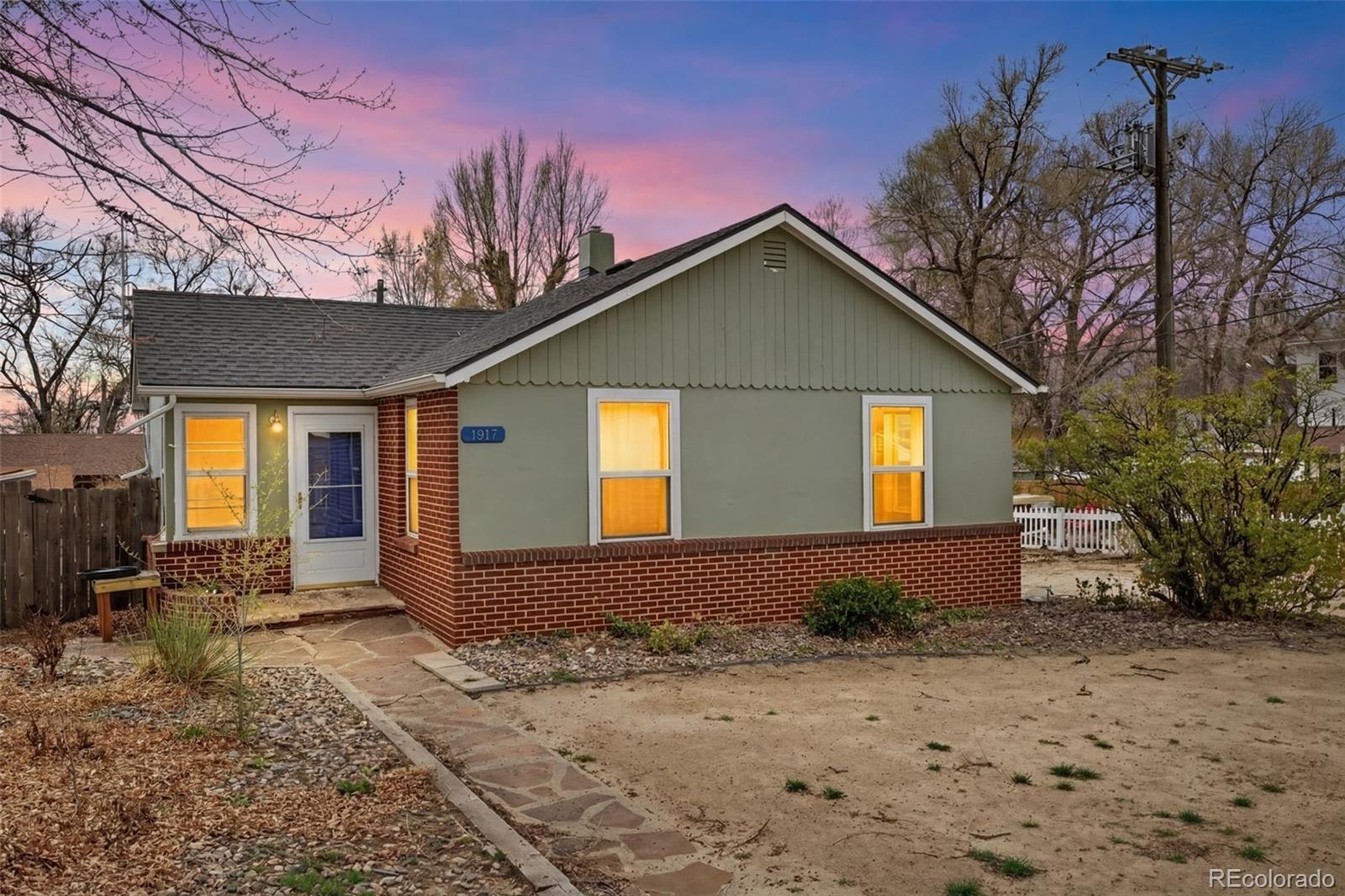 MLS Image #0 for 1917 e cache la poudre street,colorado springs, Colorado