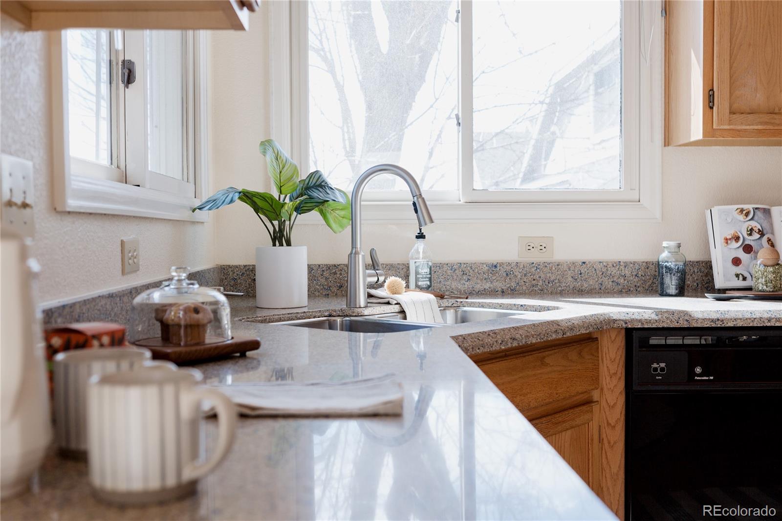 MLS Image #11 for 2630 s iris street,lakewood, Colorado
