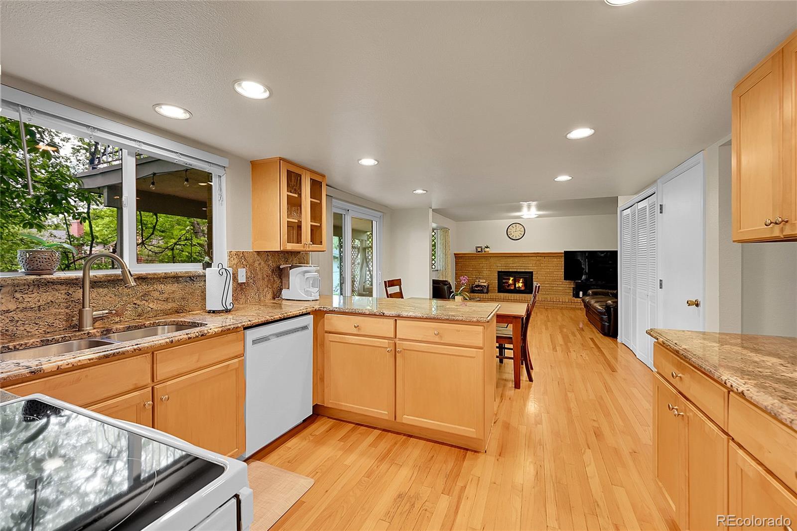 MLS Image #6 for 7439 s depew street,littleton, Colorado