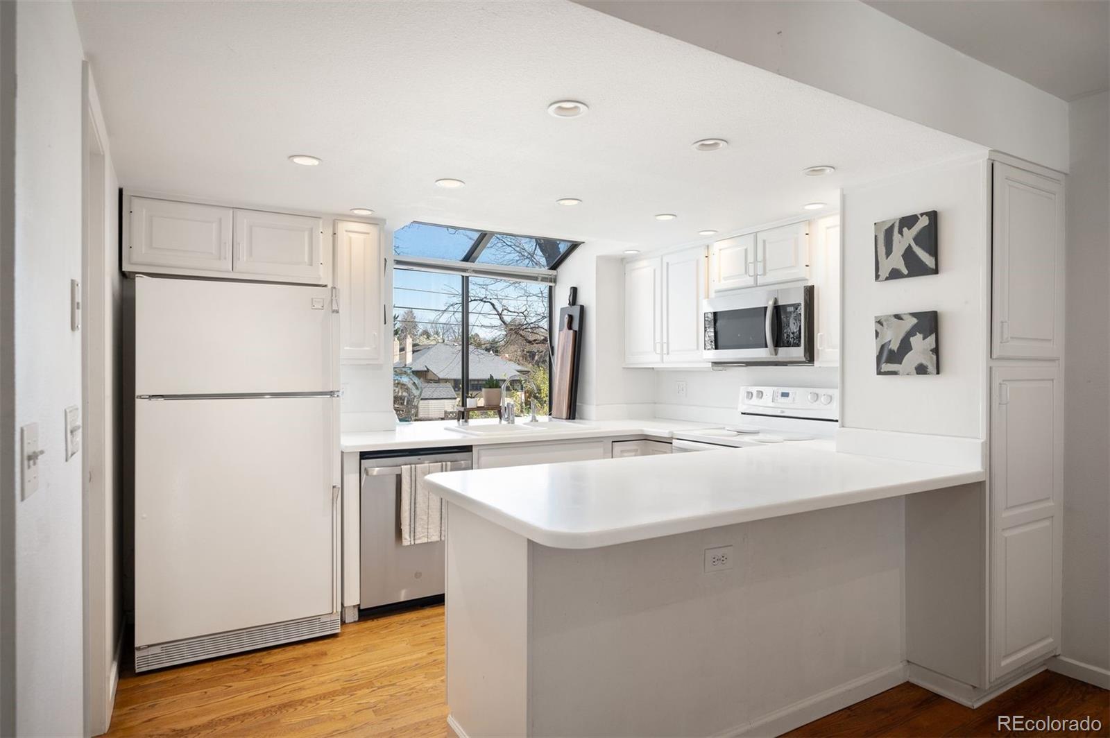MLS Image #8 for 347  harrison street ,denver, Colorado