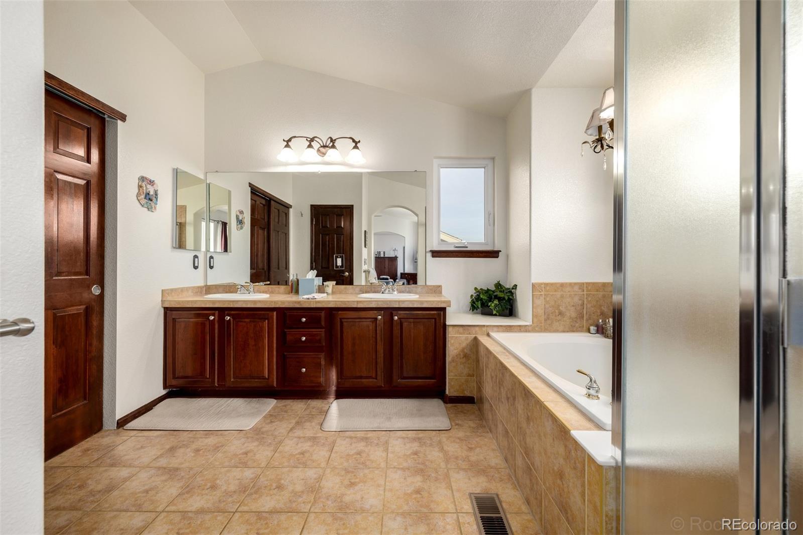 MLS Image #27 for 9832 n crystal lake drive,littleton, Colorado