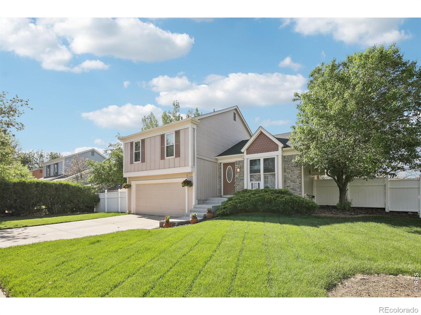 MLS Image #2 for 710  sedge way,lafayette, Colorado