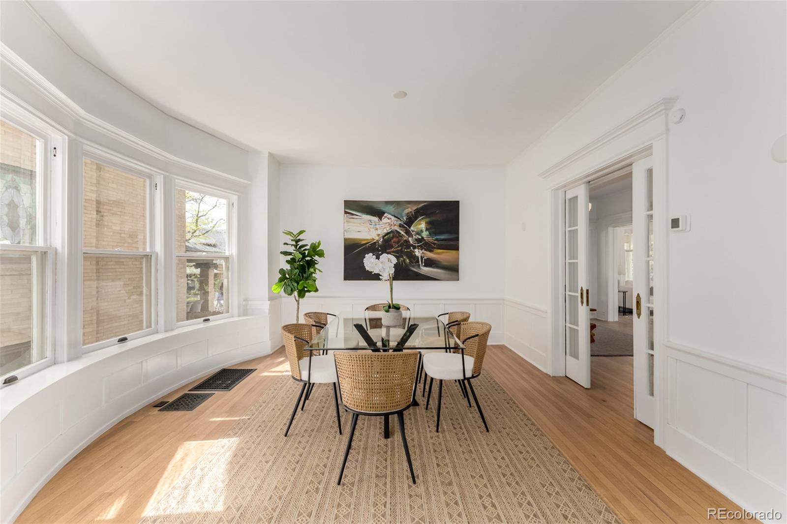 MLS Image #11 for 668 n clarkson street,denver, Colorado