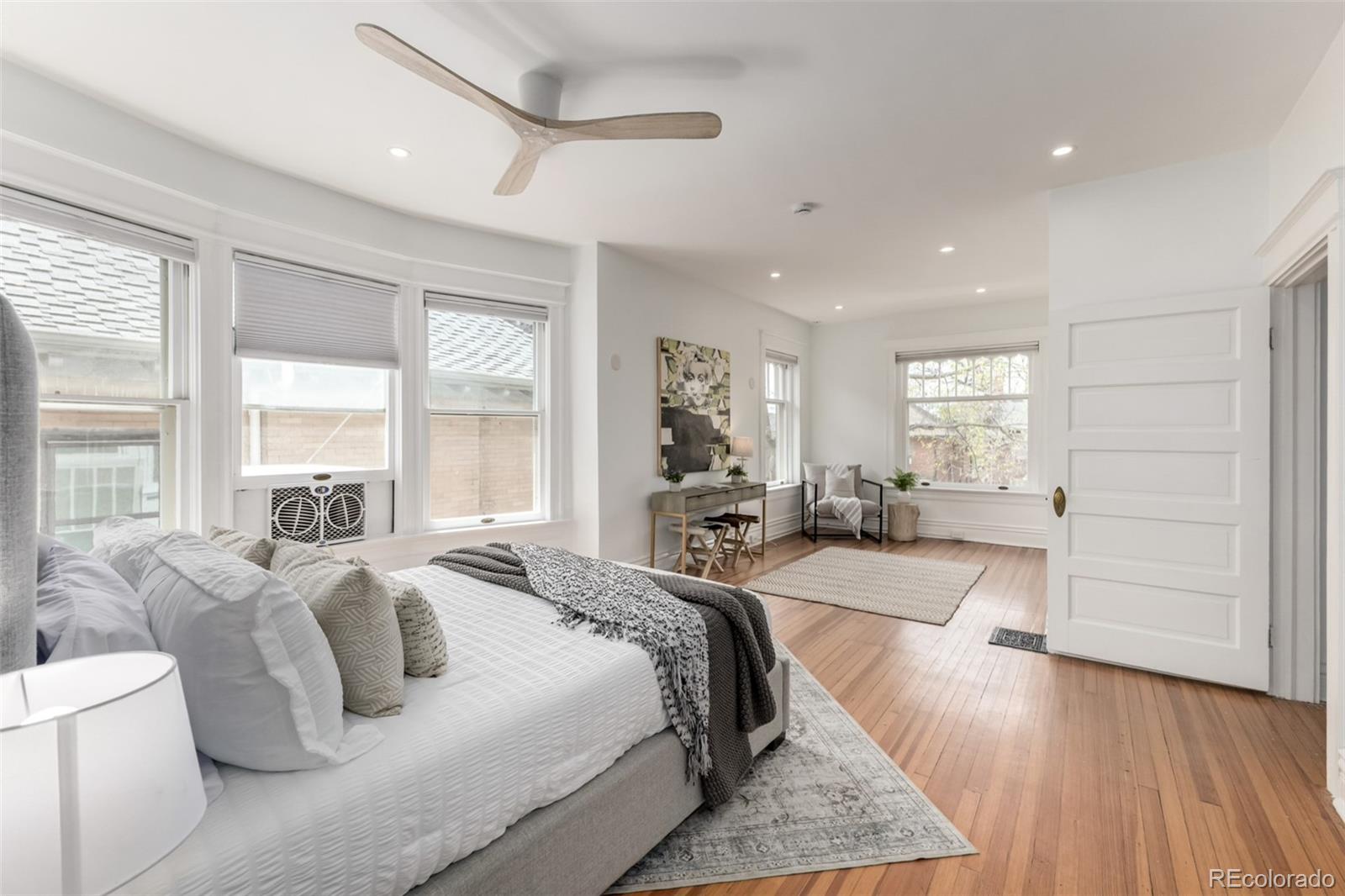 MLS Image #19 for 668 n clarkson street,denver, Colorado
