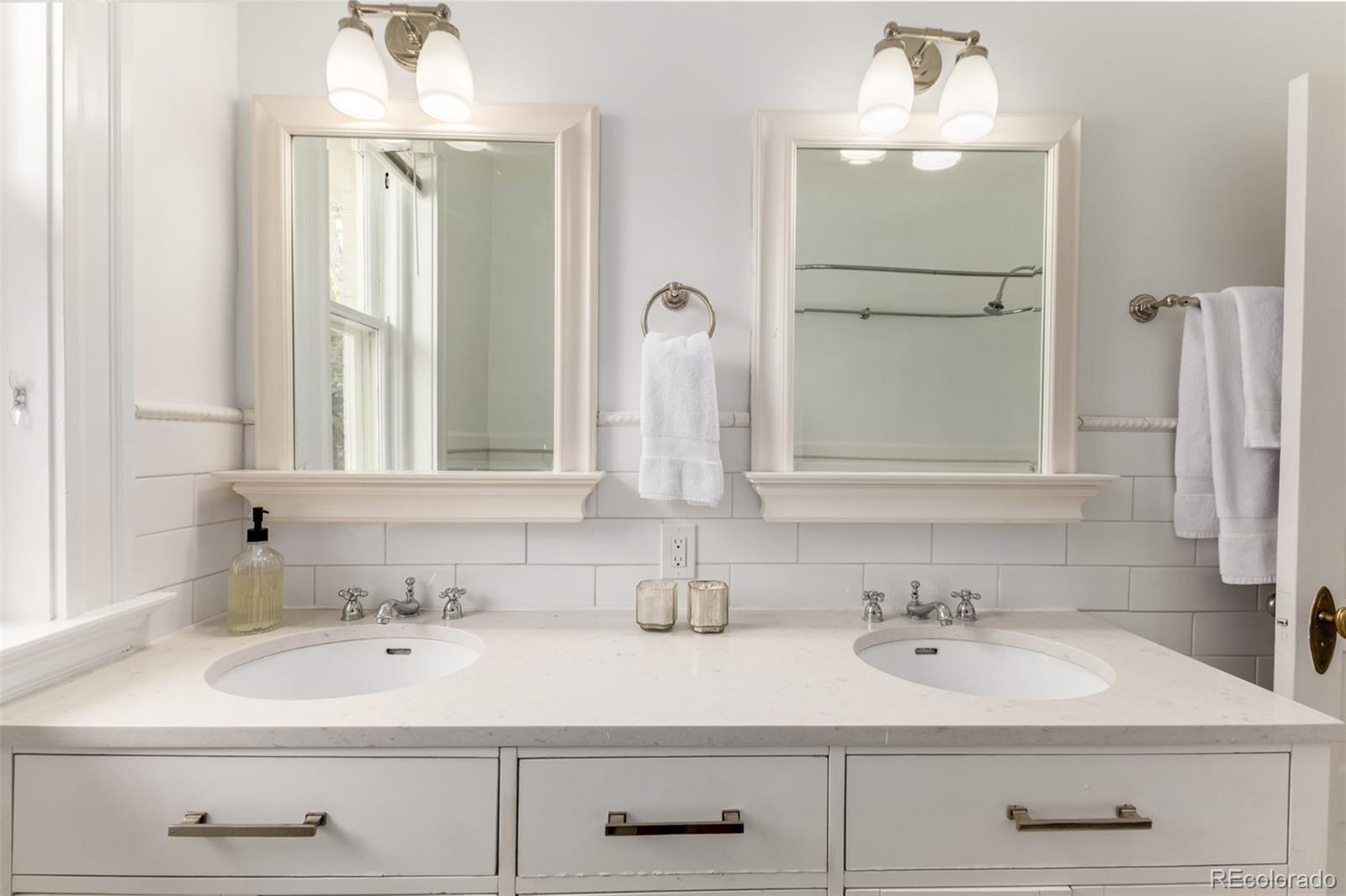 MLS Image #30 for 668 n clarkson street,denver, Colorado