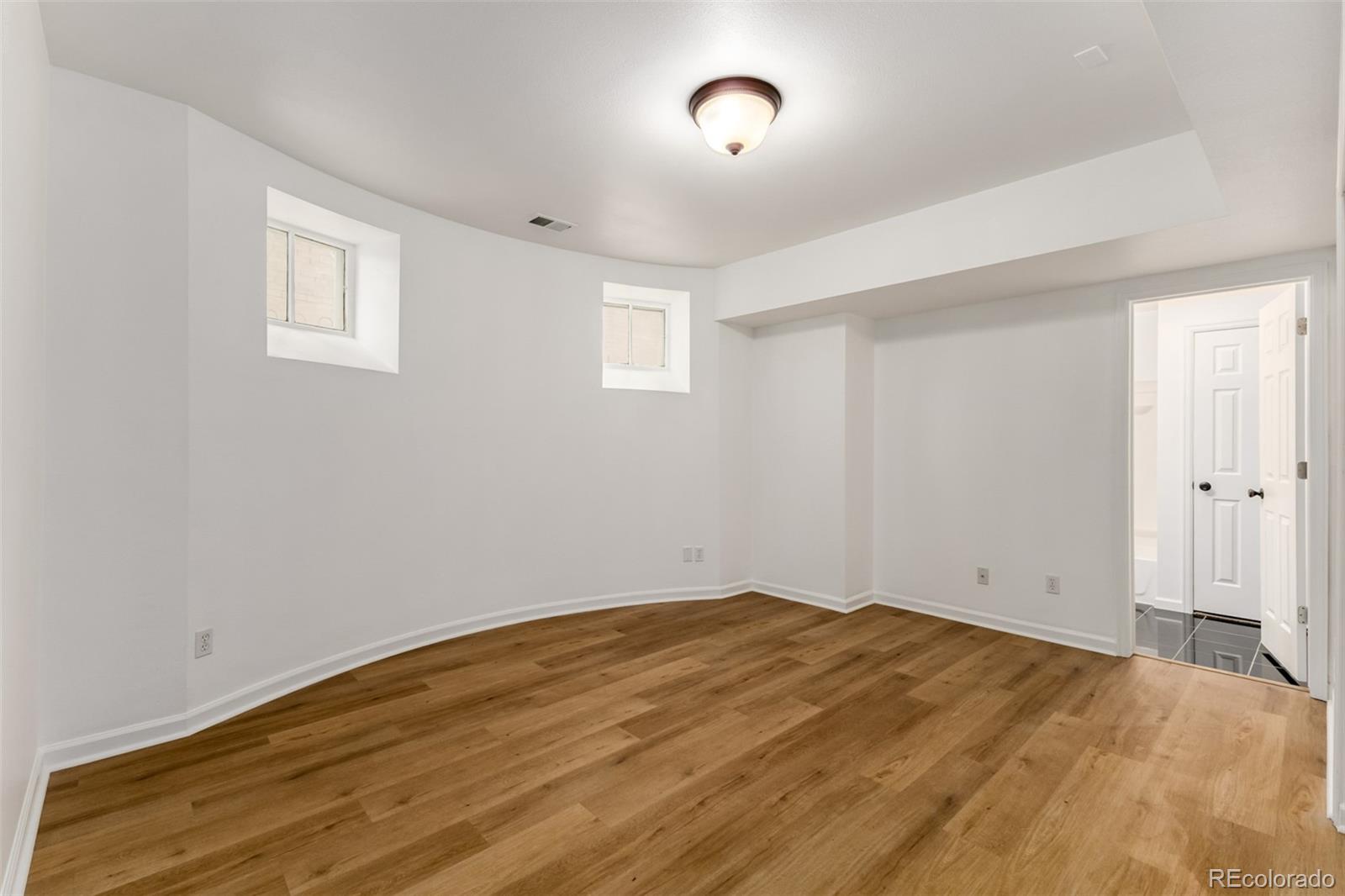 MLS Image #35 for 668 n clarkson street,denver, Colorado