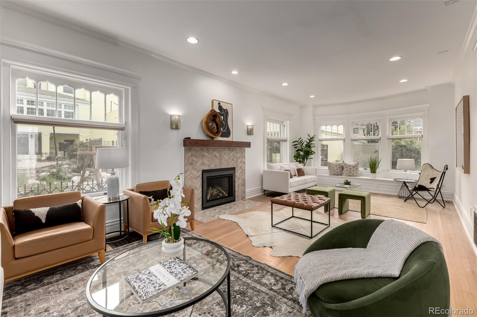 MLS Image #6 for 668 n clarkson street,denver, Colorado