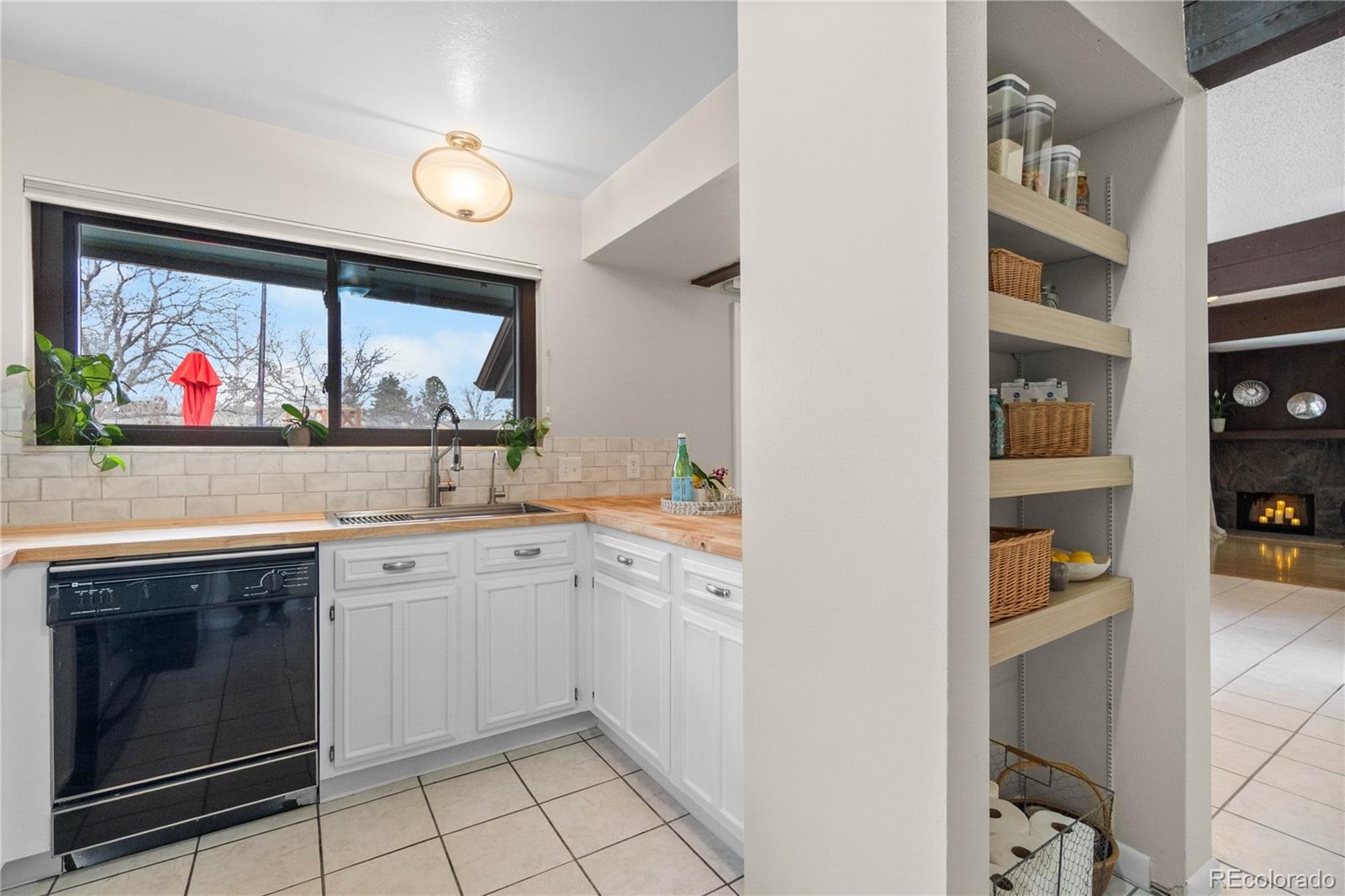 MLS Image #10 for 10372 w florida avenue,lakewood, Colorado