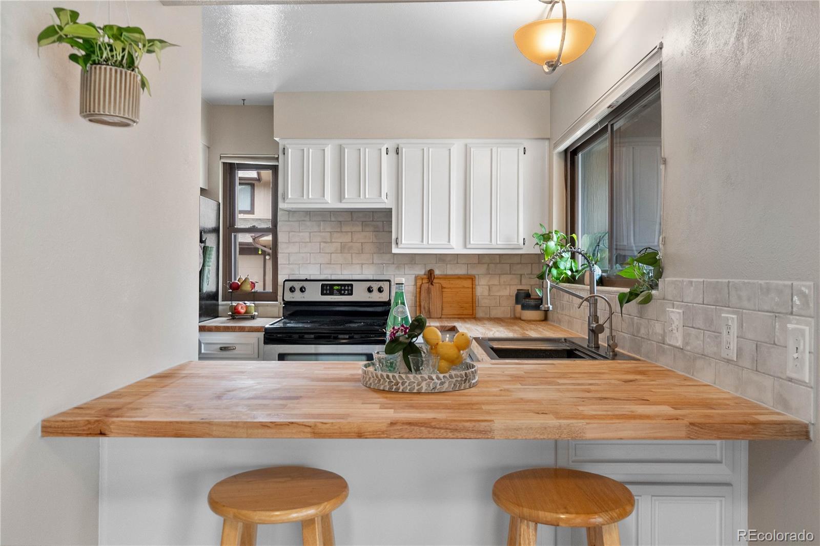 MLS Image #7 for 10372 w florida avenue,lakewood, Colorado