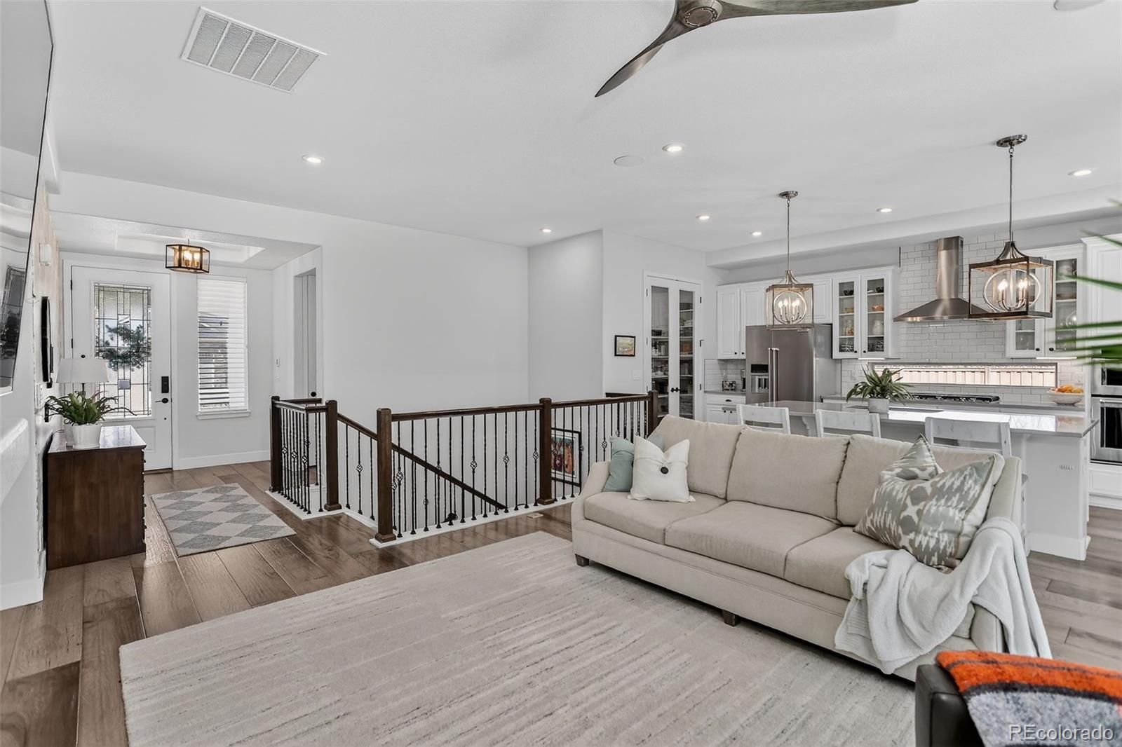 MLS Image #10 for 20392 e 53rd drive,denver, Colorado