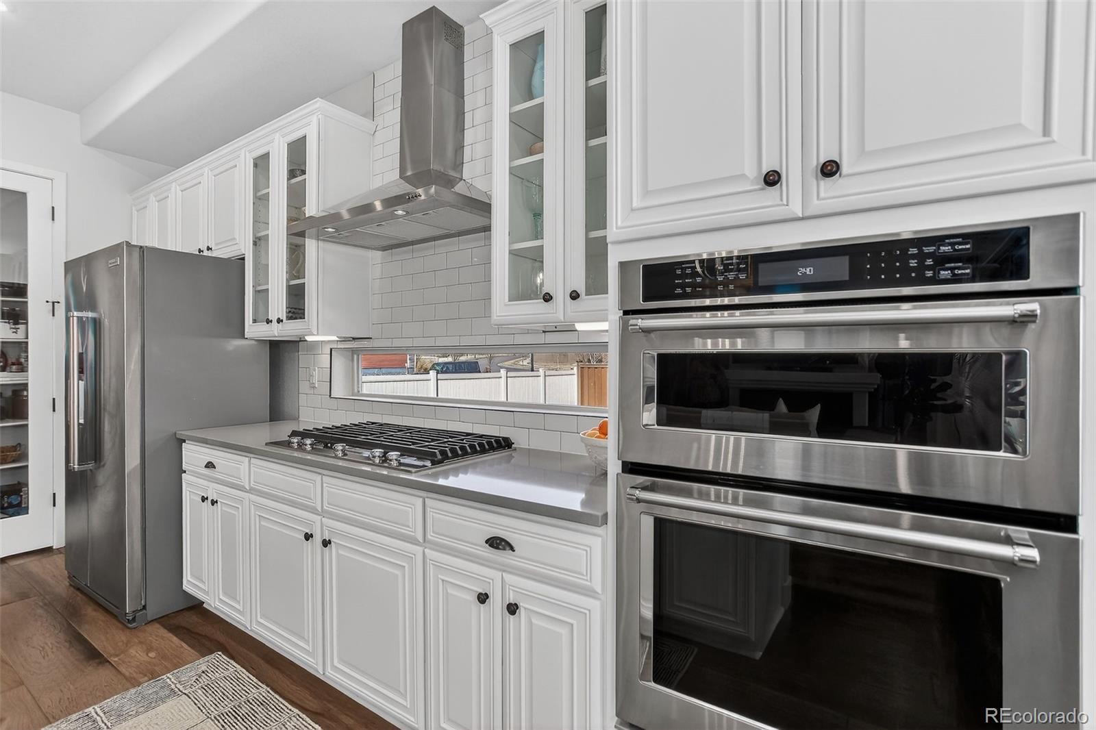 MLS Image #14 for 20392 e 53rd drive,denver, Colorado