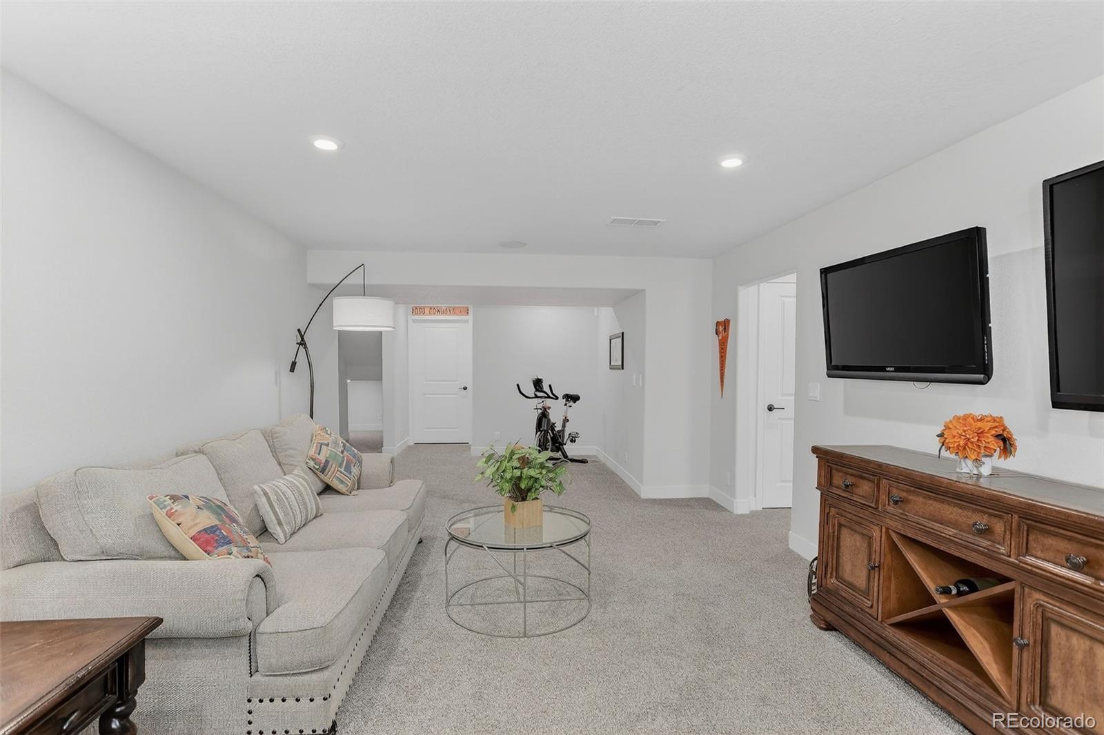 MLS Image #36 for 20392 e 53rd drive,denver, Colorado