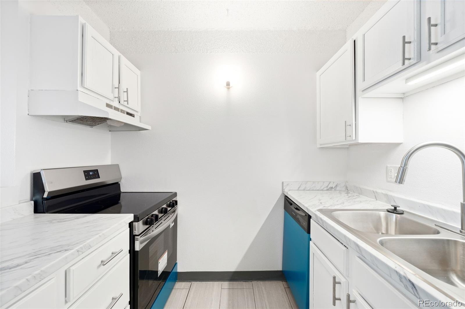 MLS Image #12 for 1265  race street 208,denver, Colorado