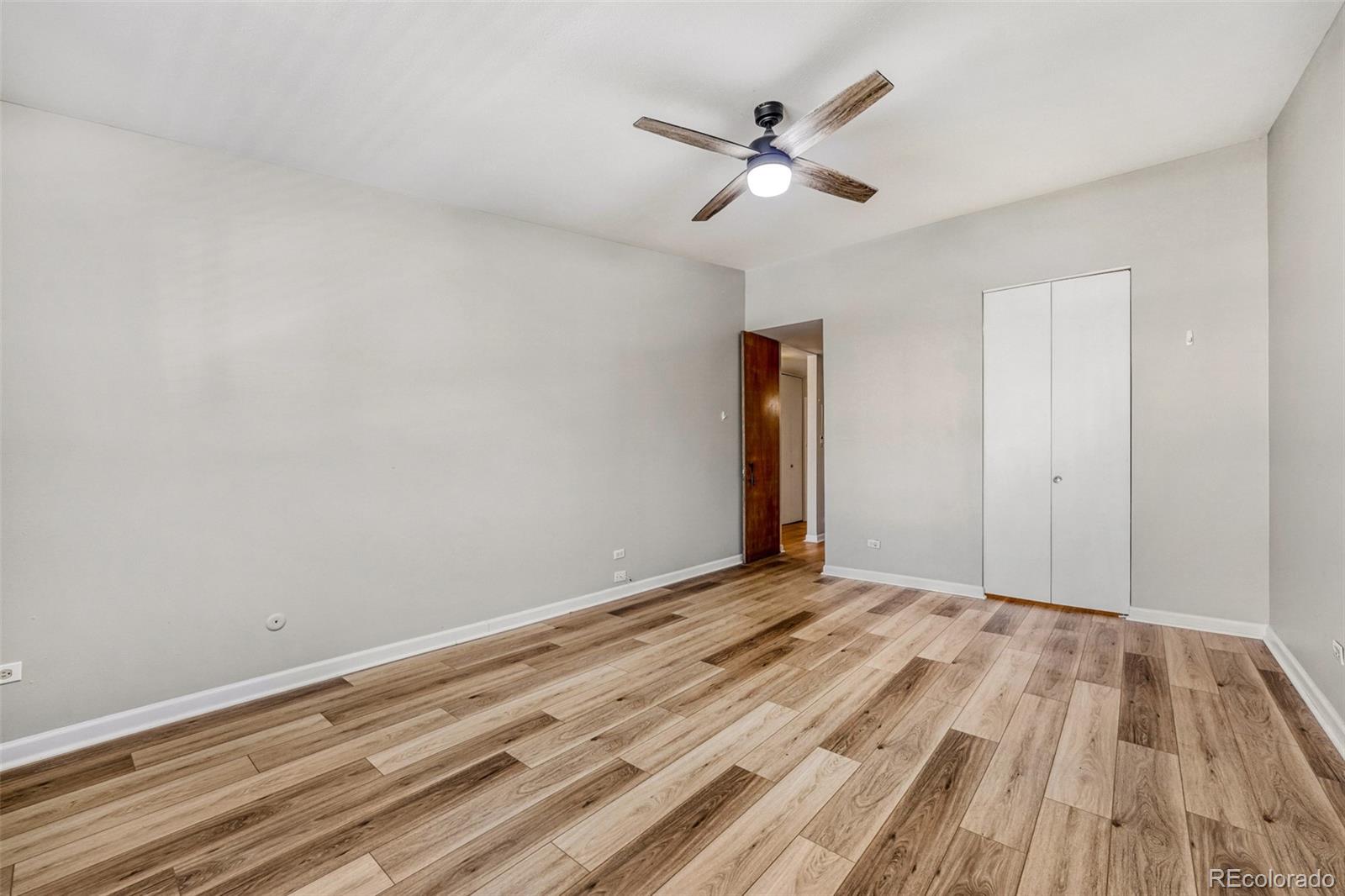 MLS Image #8 for 600 s clinton  5b,denver, Colorado