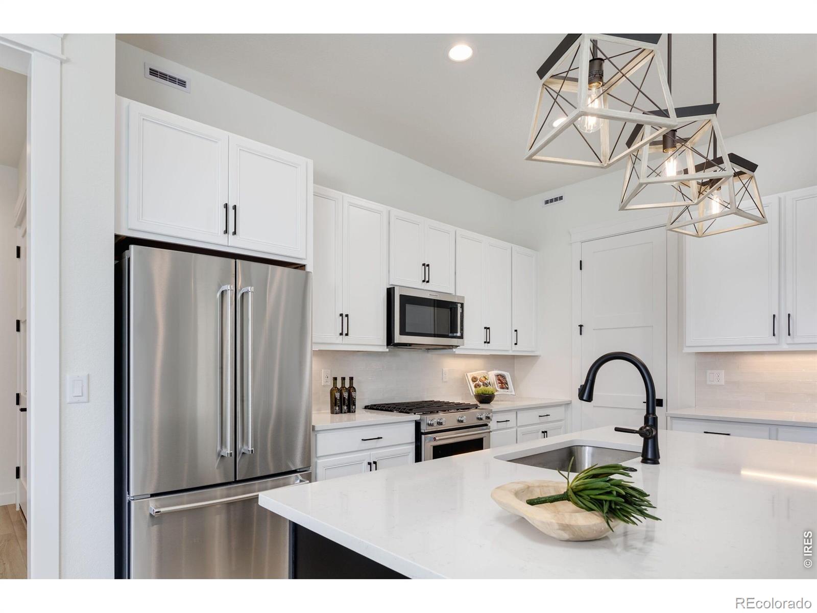 MLS Image #7 for 1651  poplar drive,erie, Colorado