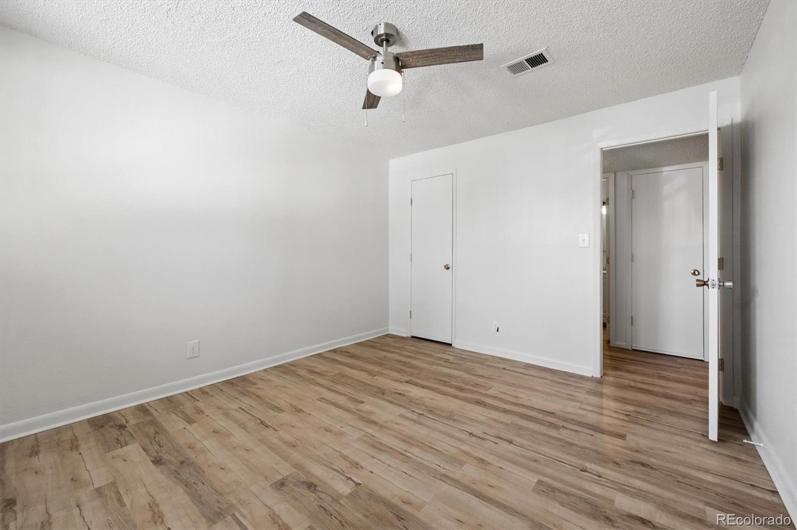 MLS Image #13 for 5300 e cherry creek south drive 612,denver, Colorado