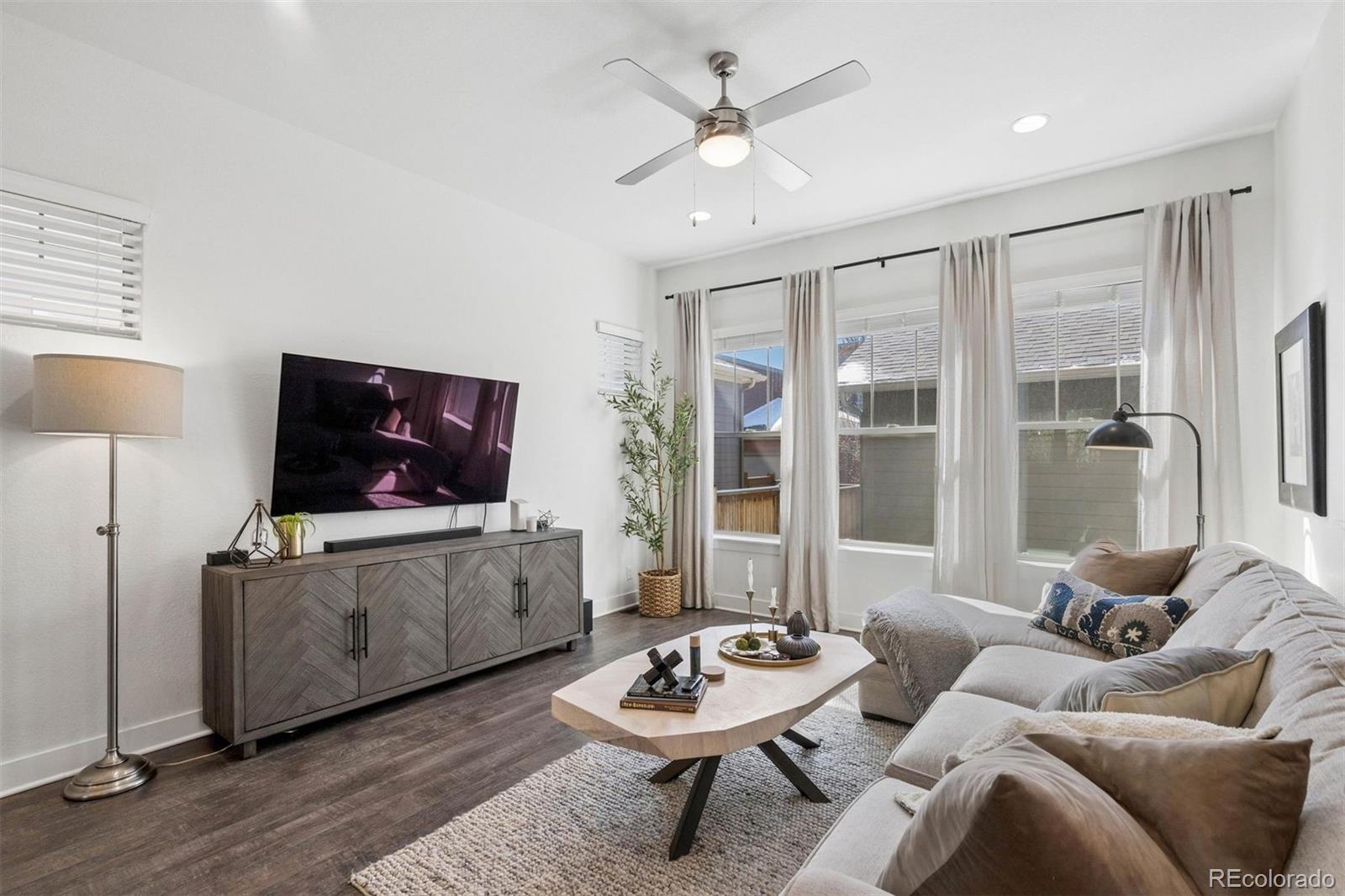 MLS Image #10 for 5769  boston street,denver, Colorado