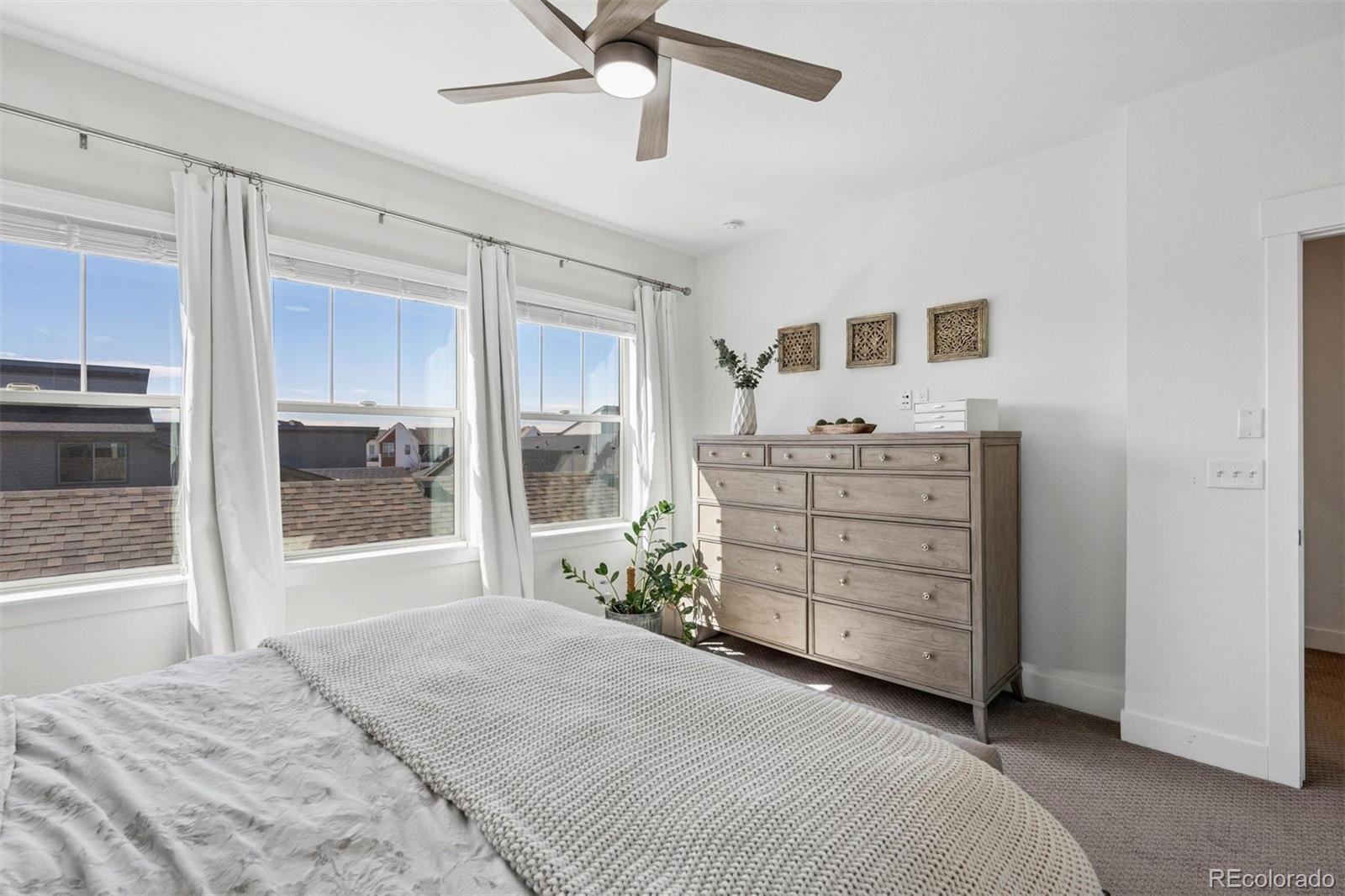 MLS Image #15 for 5769  boston street,denver, Colorado