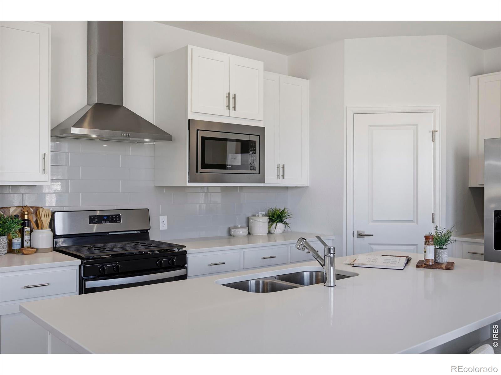MLS Image #9 for 438  overbrook lane,longmont, Colorado