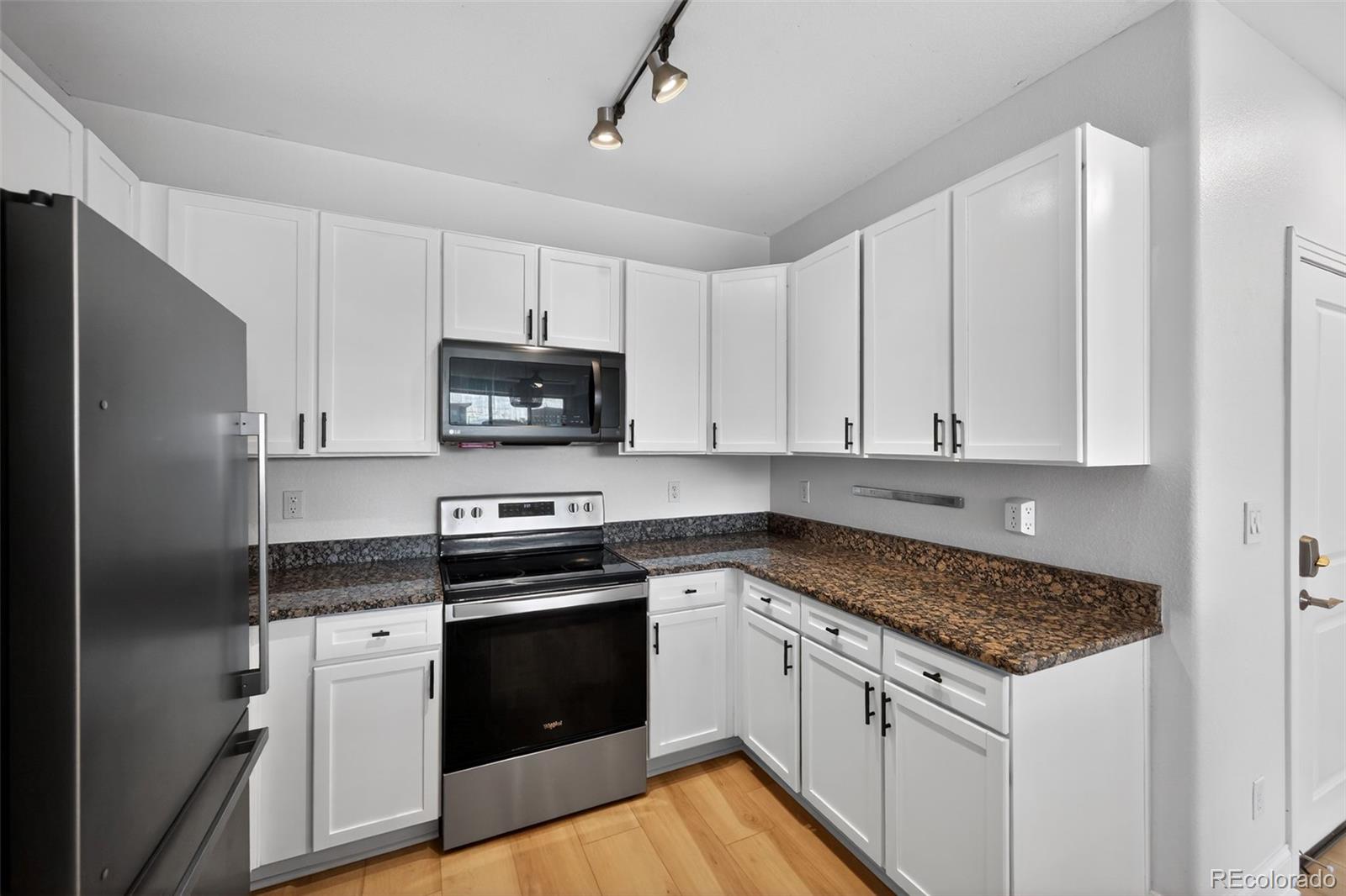 MLS Image #10 for 9079 e panorama circle,englewood, Colorado