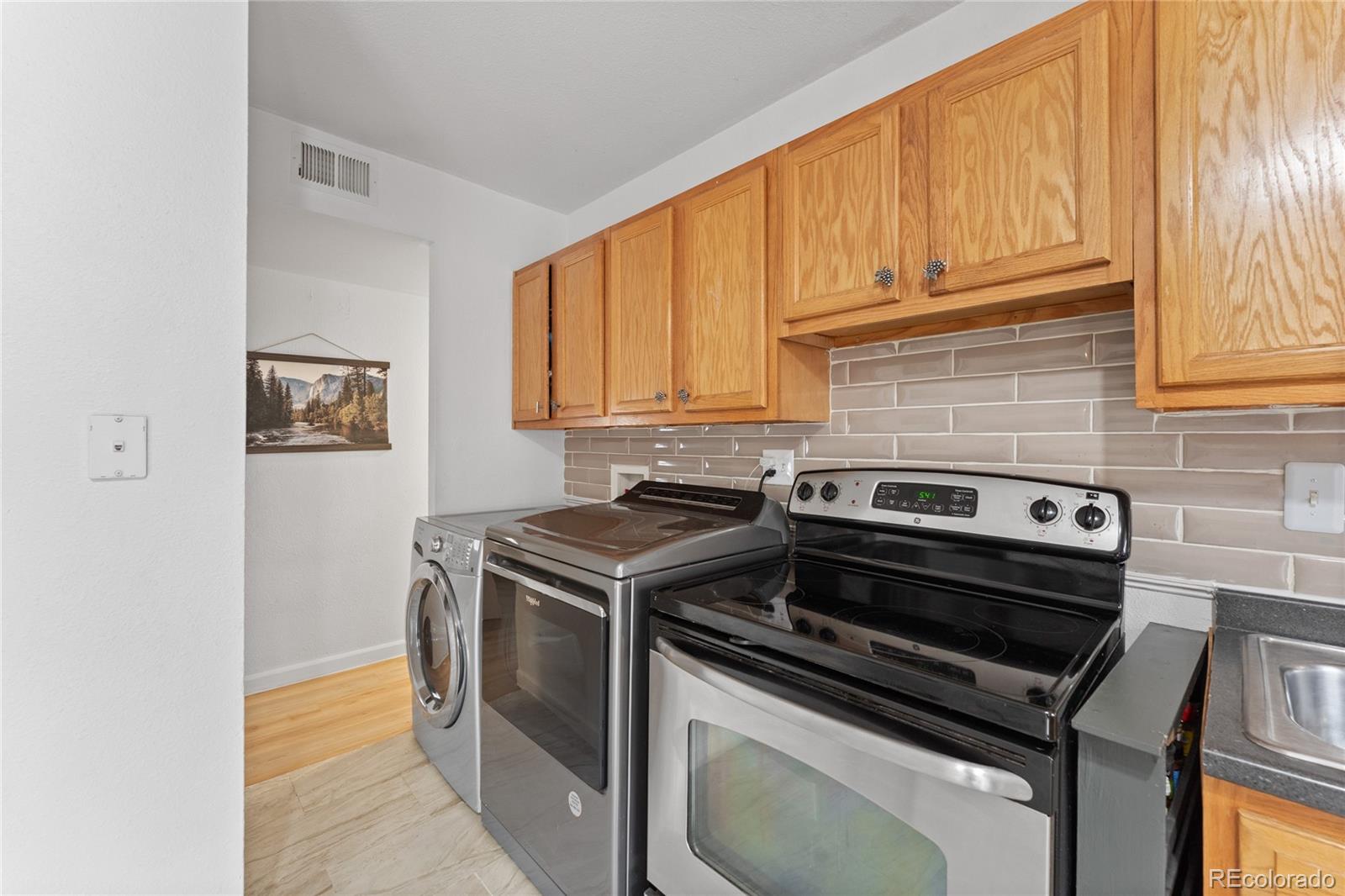 MLS Image #14 for 1047  florence avenue,colorado springs, Colorado