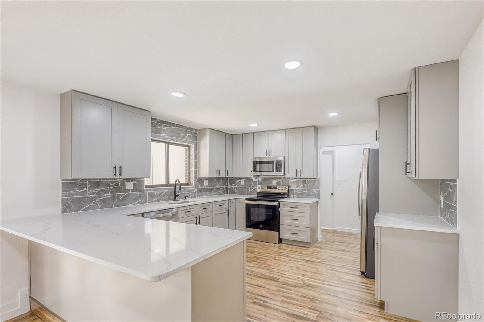 MLS Image #5 for 12436 e cedar circle,aurora, Colorado