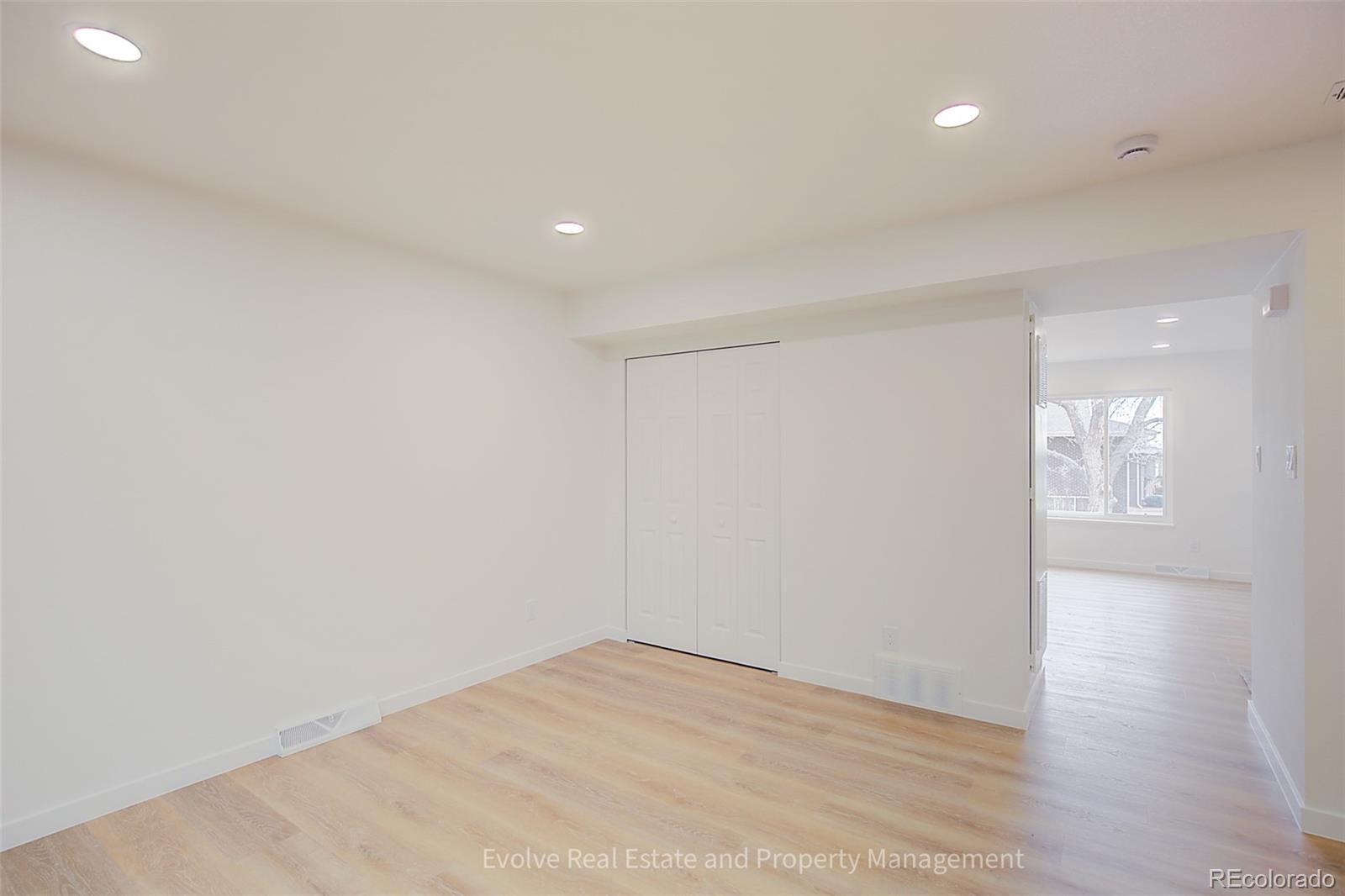 MLS Image #10 for 9014 e mansfield avenue,denver, Colorado