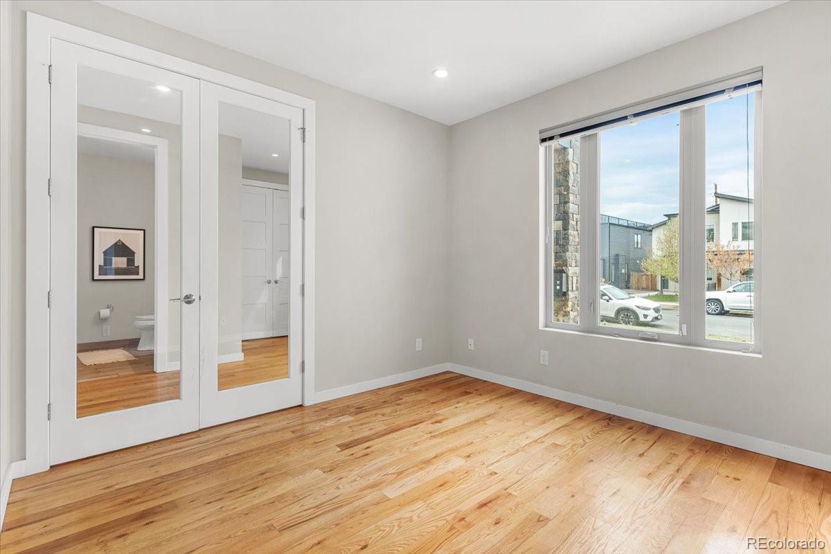 MLS Image #14 for 2930 s lincoln street,englewood, Colorado