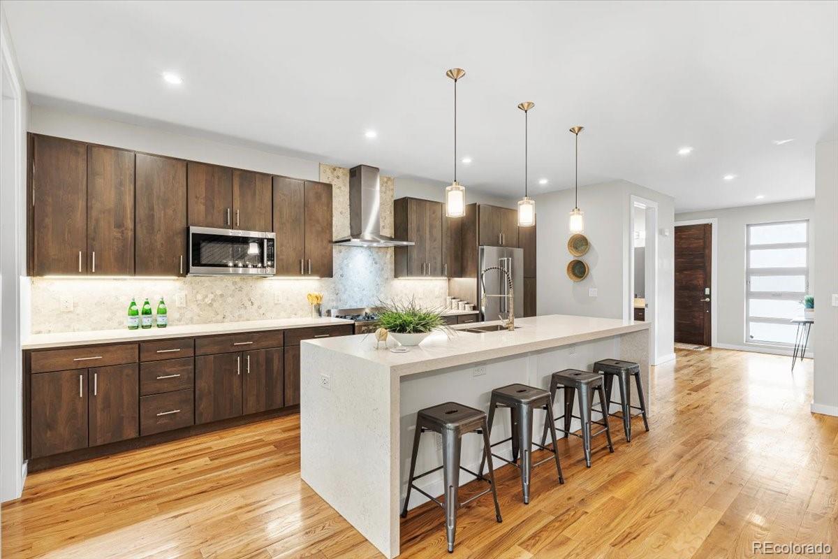MLS Image #4 for 2930 s lincoln street,englewood, Colorado