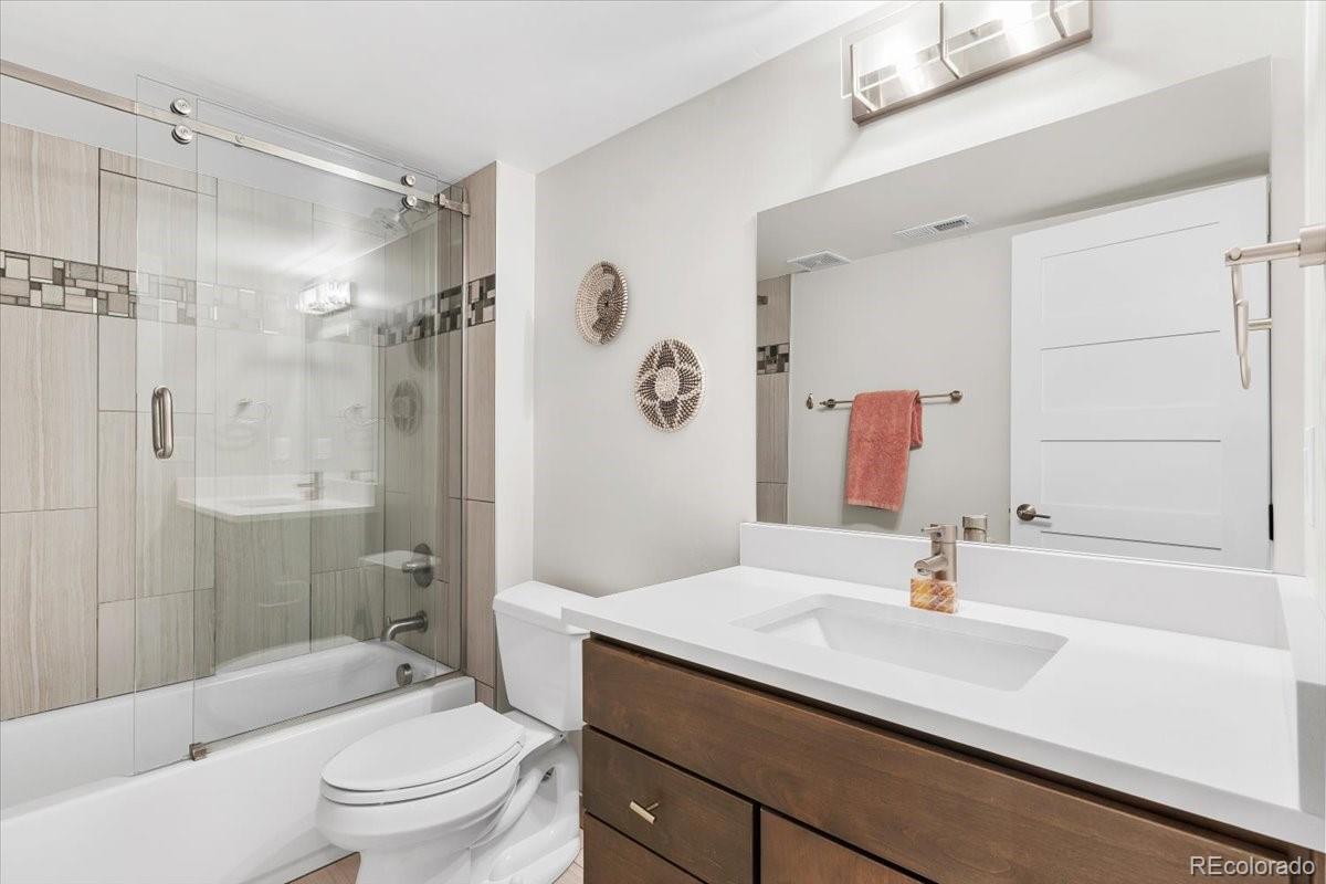 MLS Image #40 for 2930 s lincoln street,englewood, Colorado