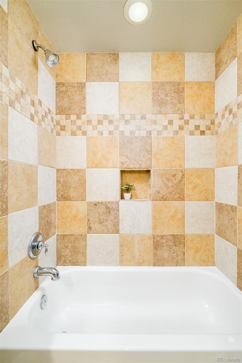 MLS Image #18 for 2147  pinon circle,erie, Colorado